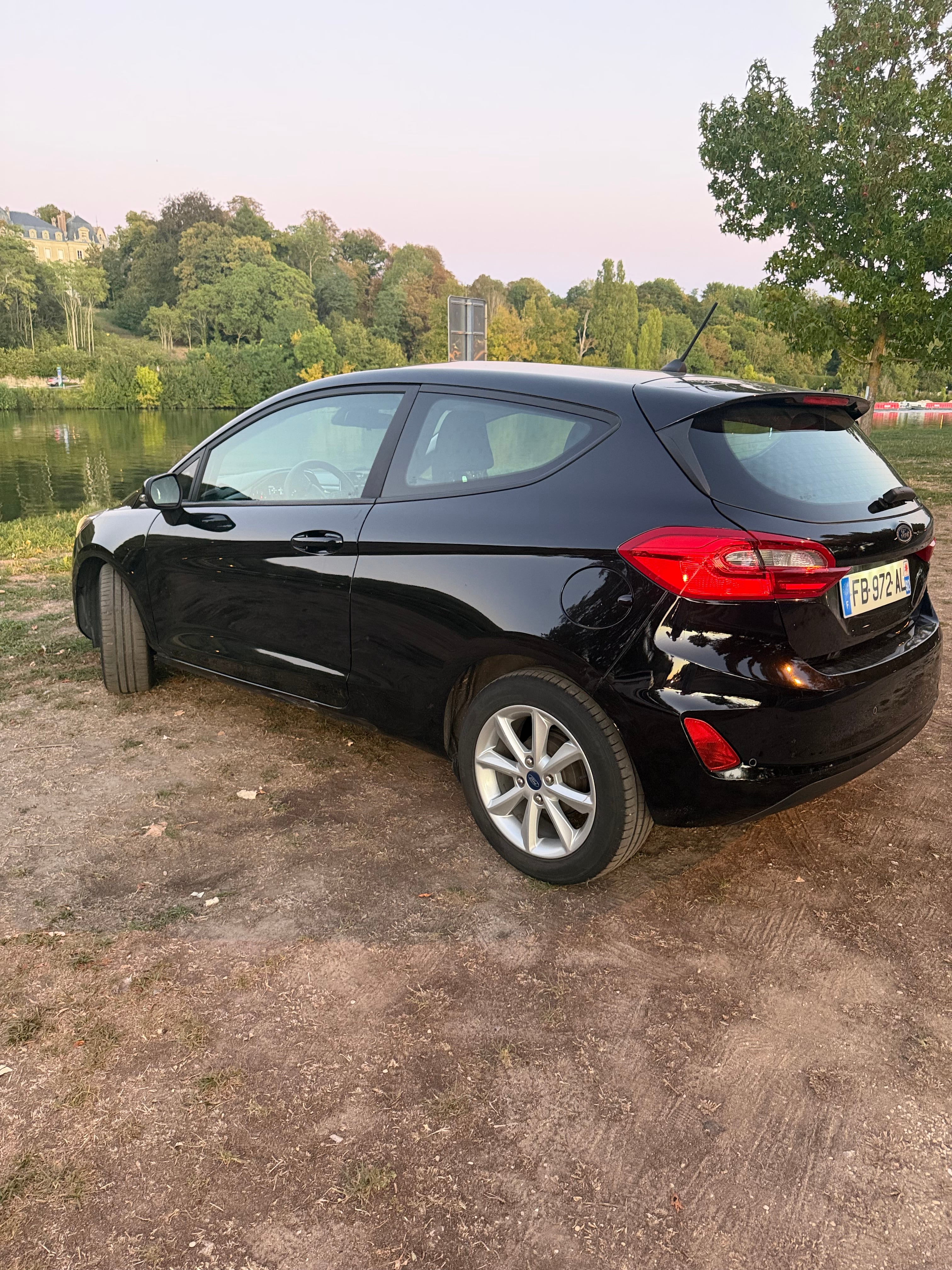 Ford Fiesta avec GPS