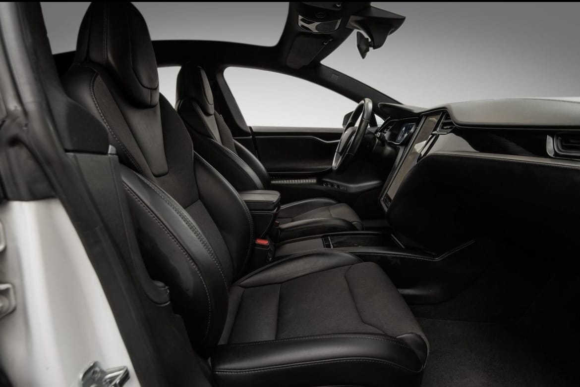 Tesla Model S med GPS