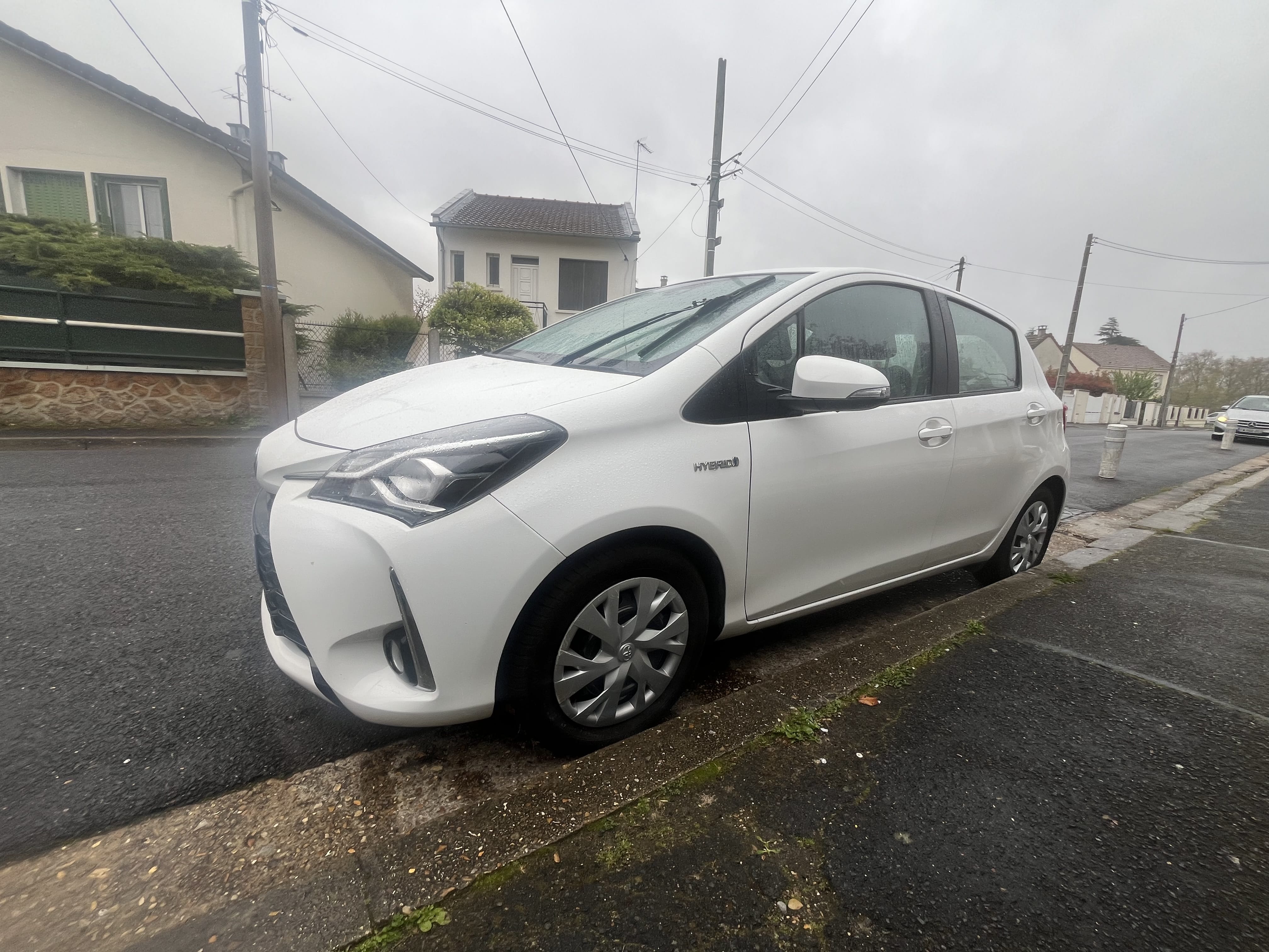Toyota Yaris 5-Door L avec Climatisation