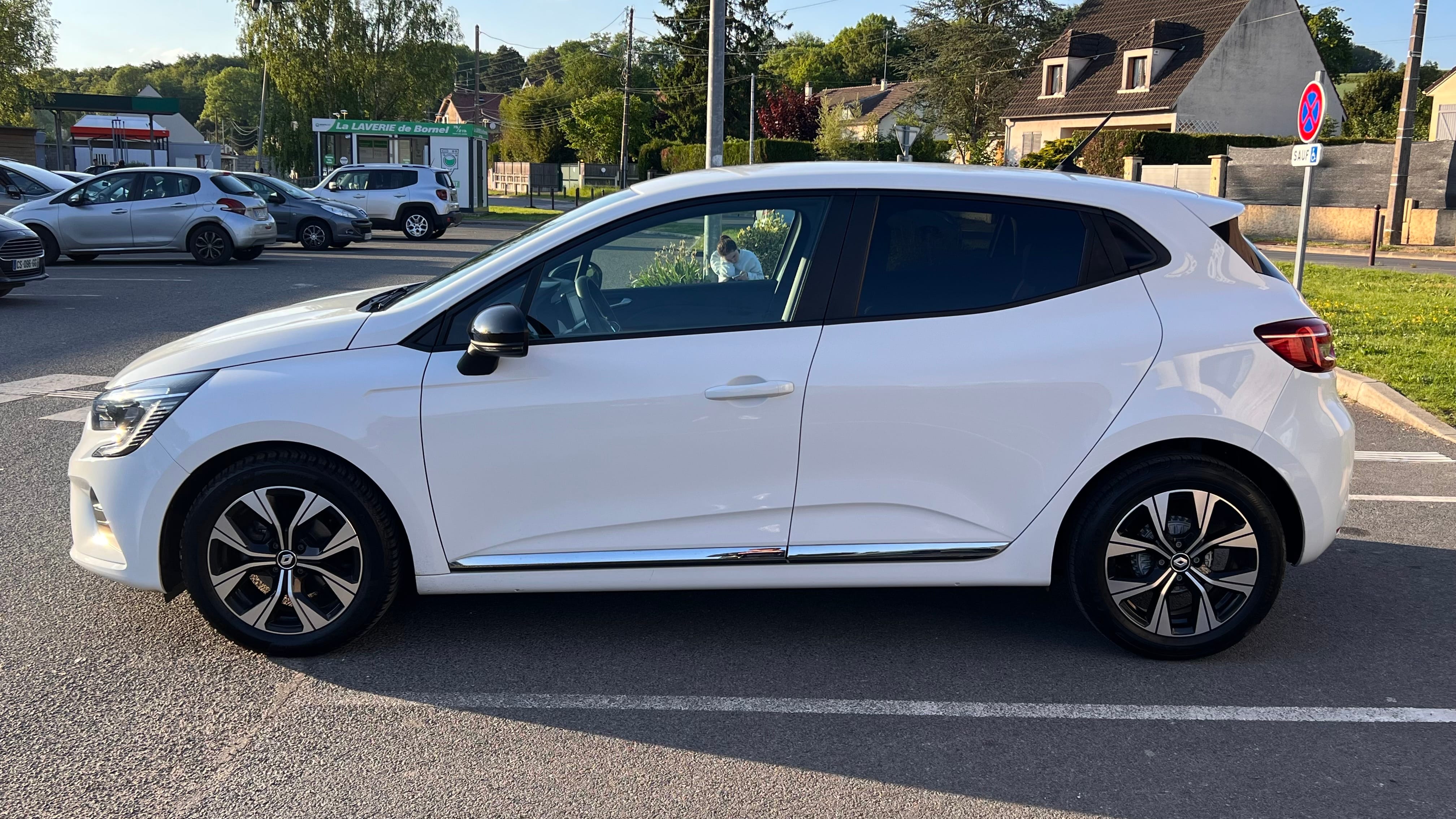 Renault Clio avec GPS