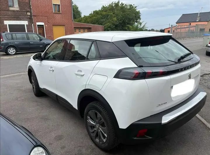 Peugeot 2008 con Cámara de marcha atrás