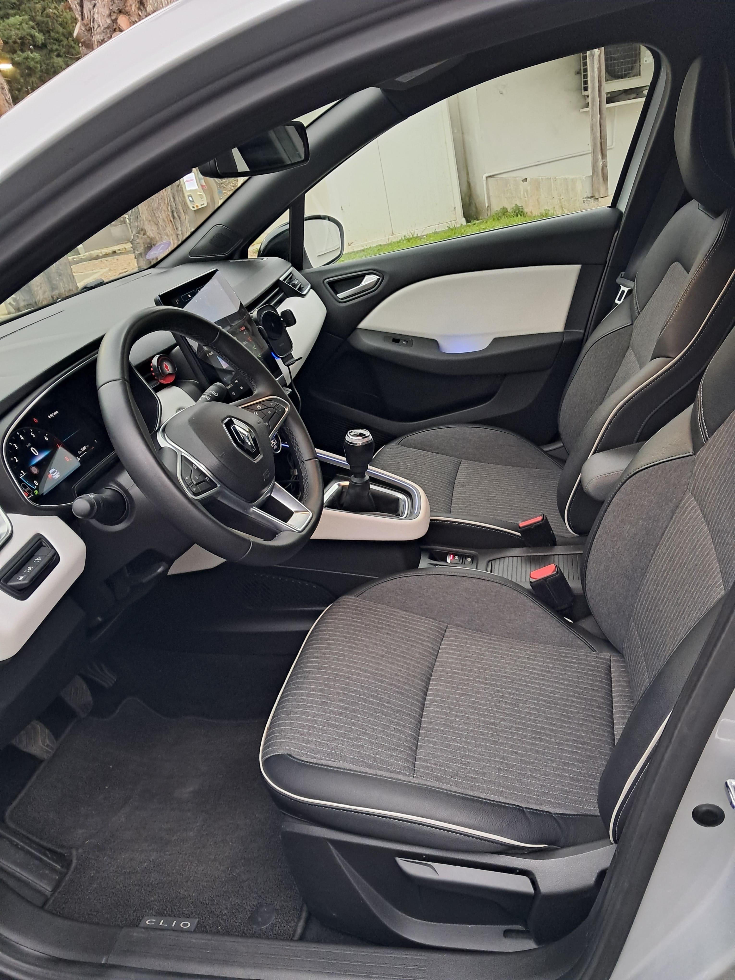 Renault Clio avec Apple CarPlay