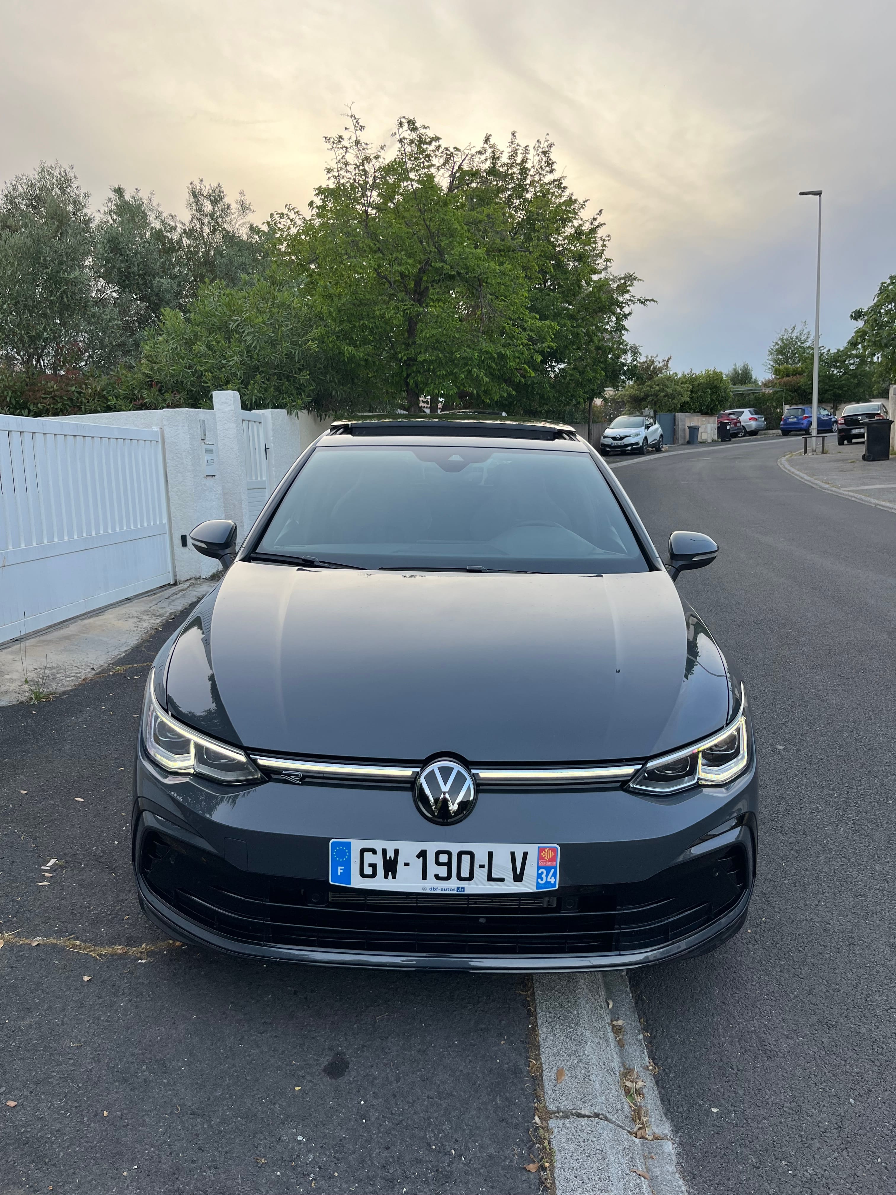 Volkswagen Golf, 2024, Essence 98, automatique