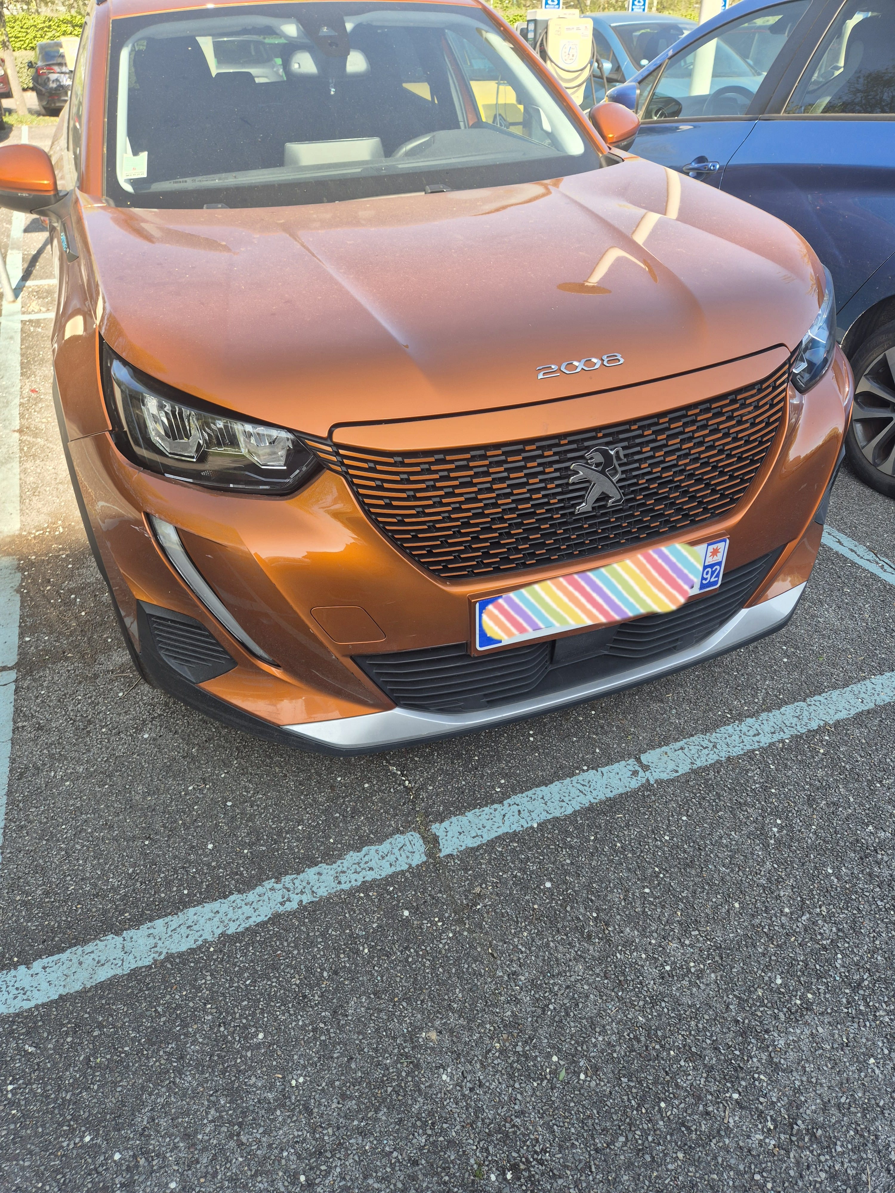 Peugeot e-2008 avec Climatisation