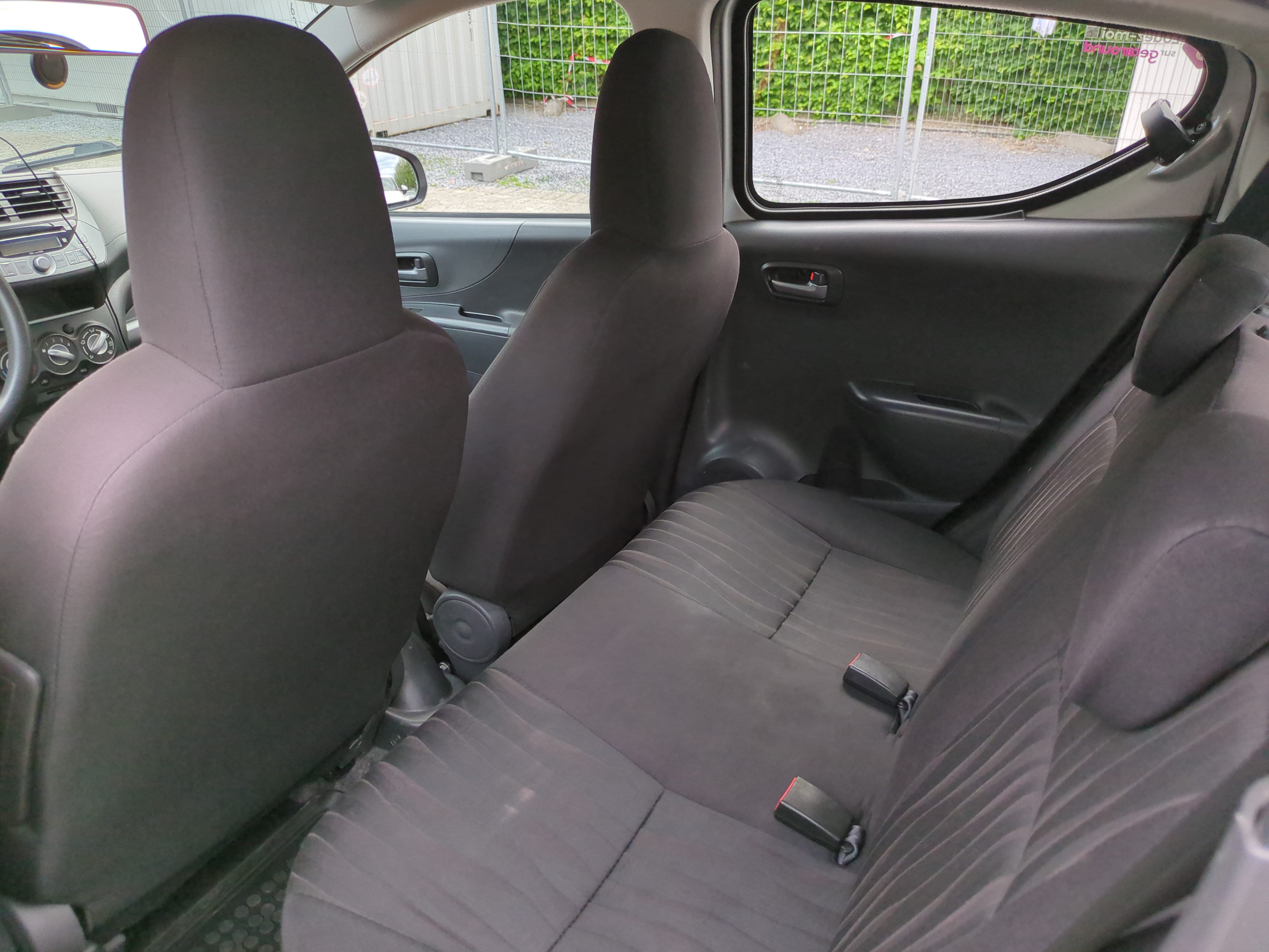 Nissan Pixo met USB-oplaadpoorten