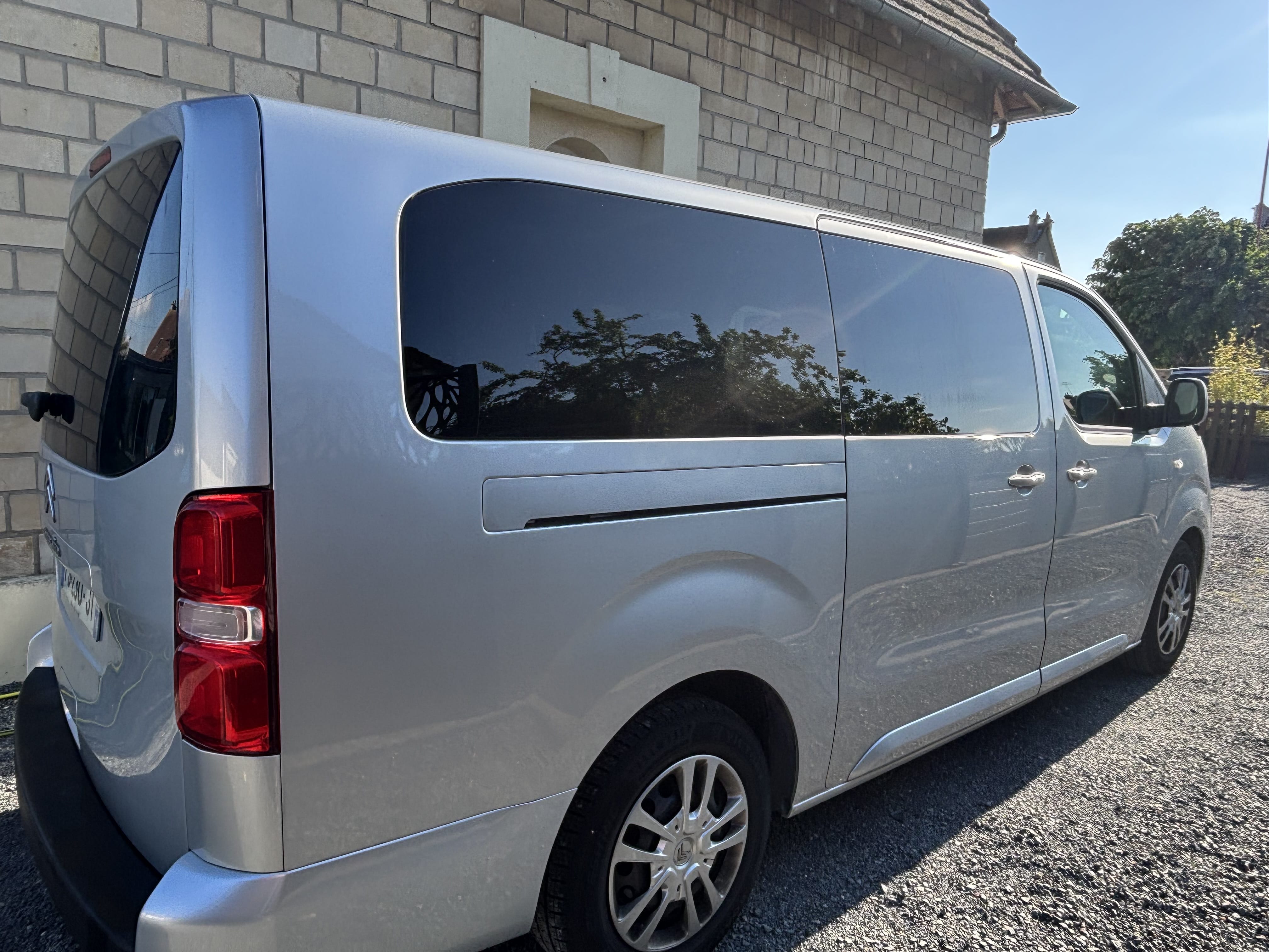 Citroen SpaceTourer 2l blueHDI avec Climatisation