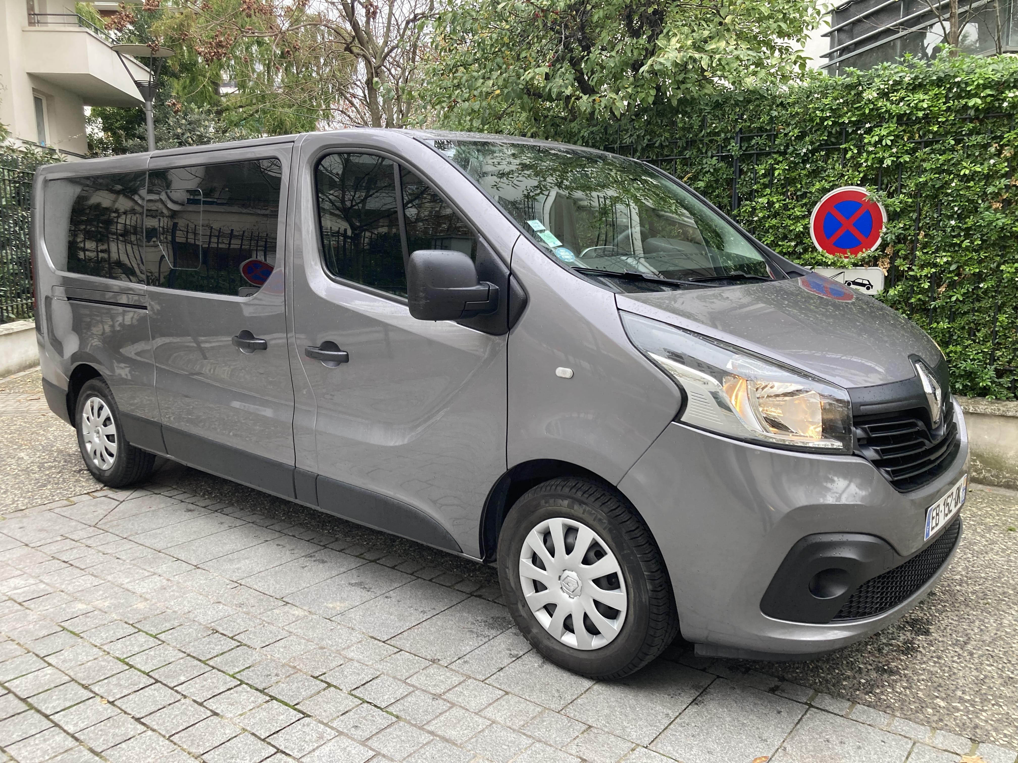Renault Trafic Passenger  Pneus neiges 1.6 HDI 9 Places et Grand coffre, 2016, Diesel, 9 places et plus