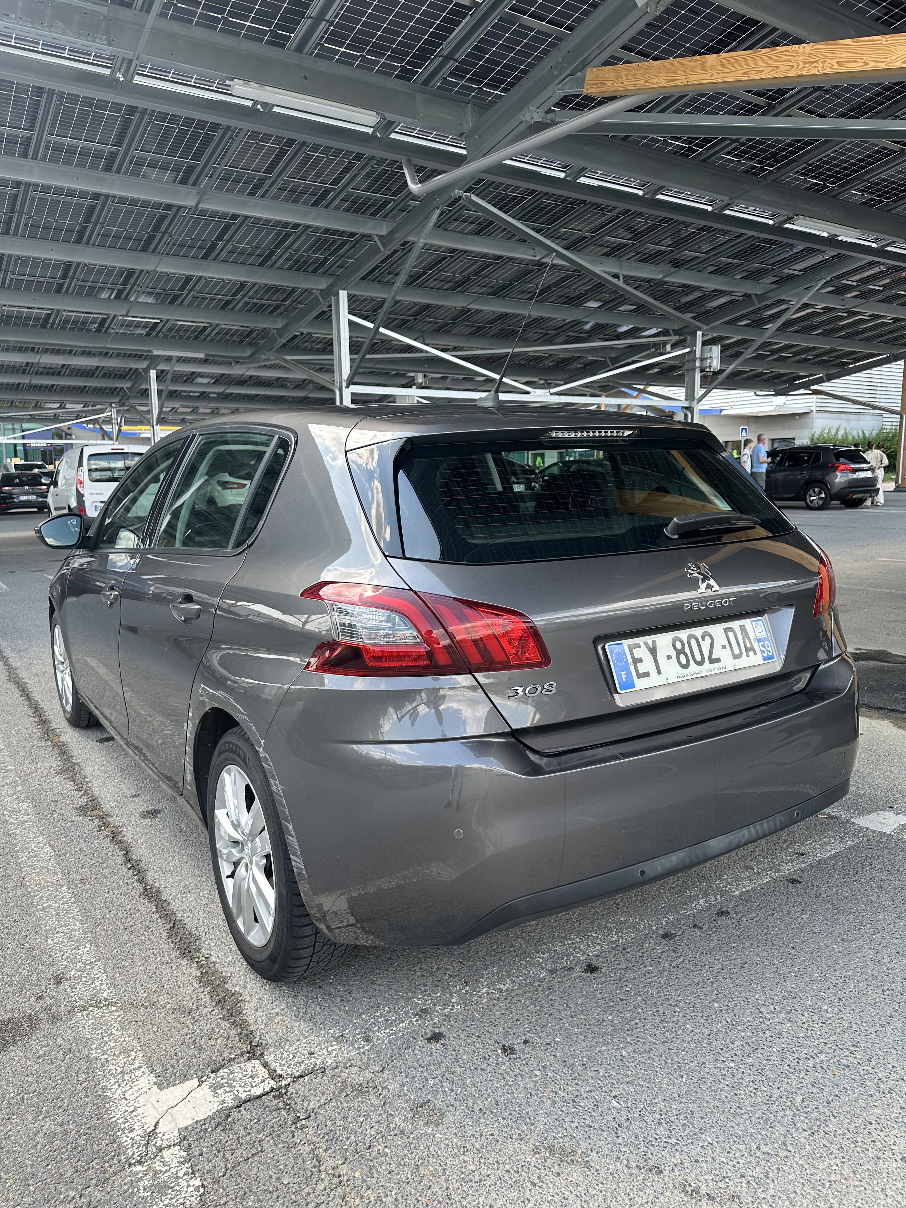 Peugeot 308 avec GPS
