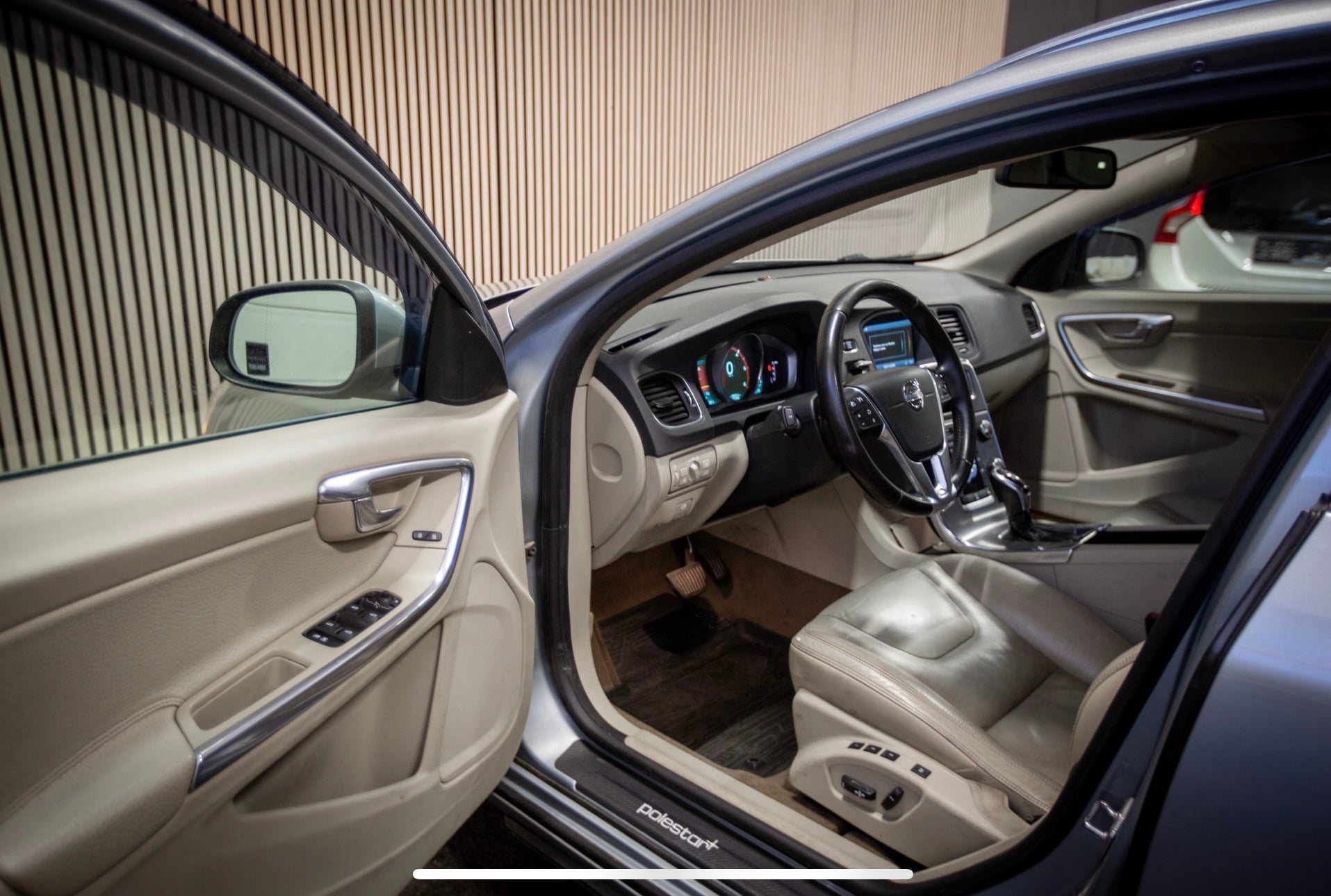 Volvo V60 med Cruisekontroll