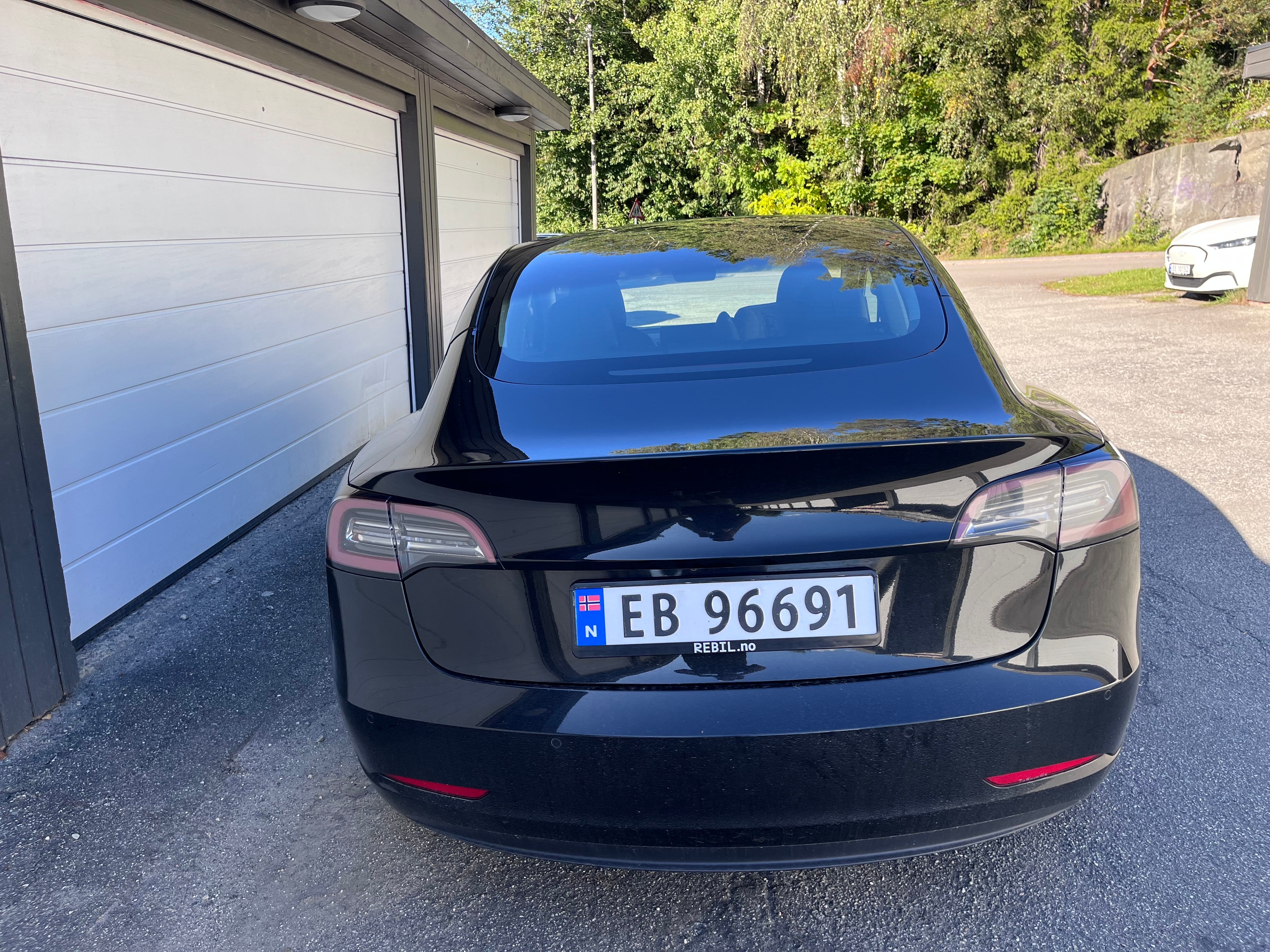 Tesla Model 3 Long Range med Ryggekamera
