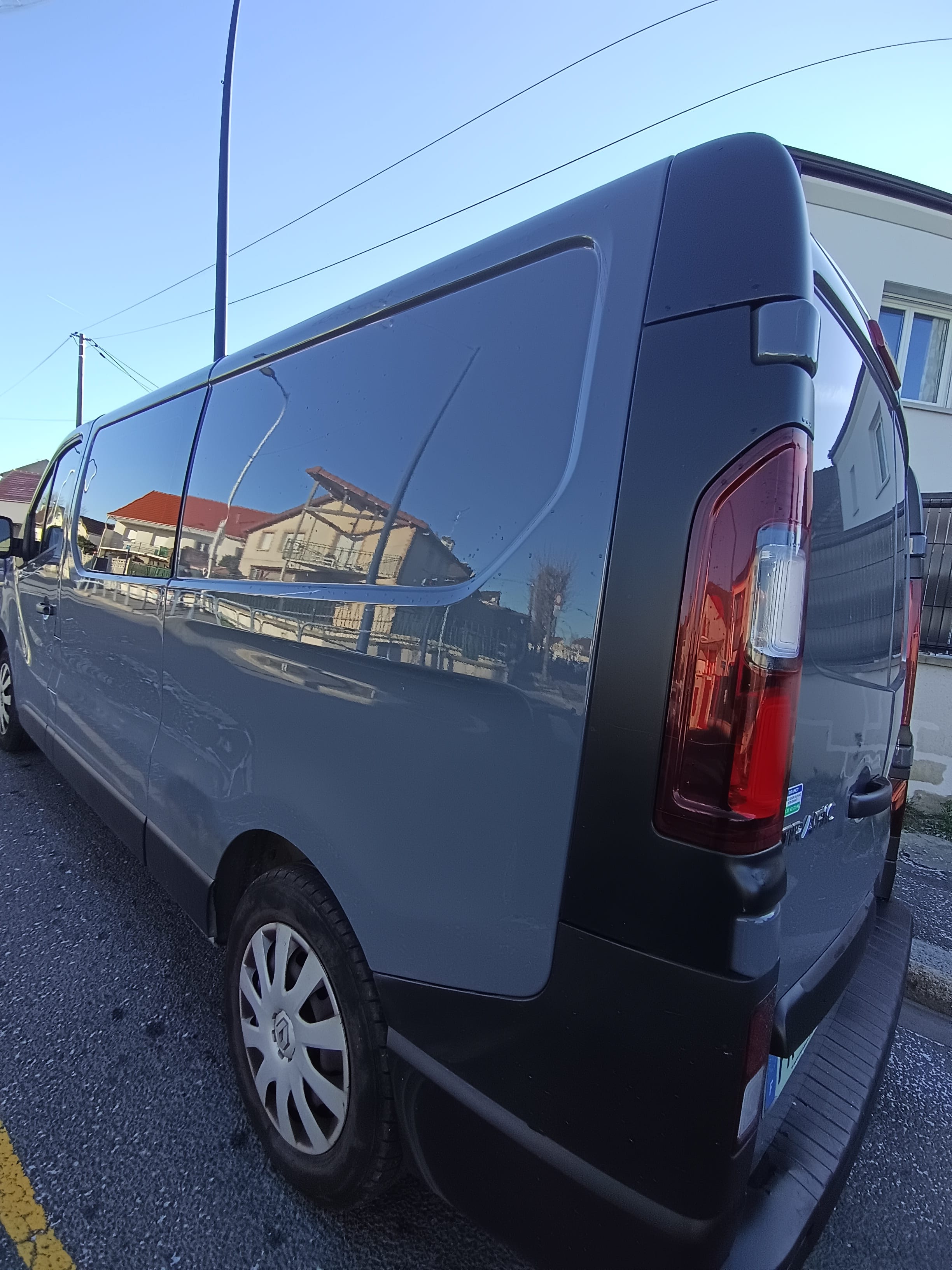 Renault Trafic Double Cabine  Van et Utilitaire avec Climatisation