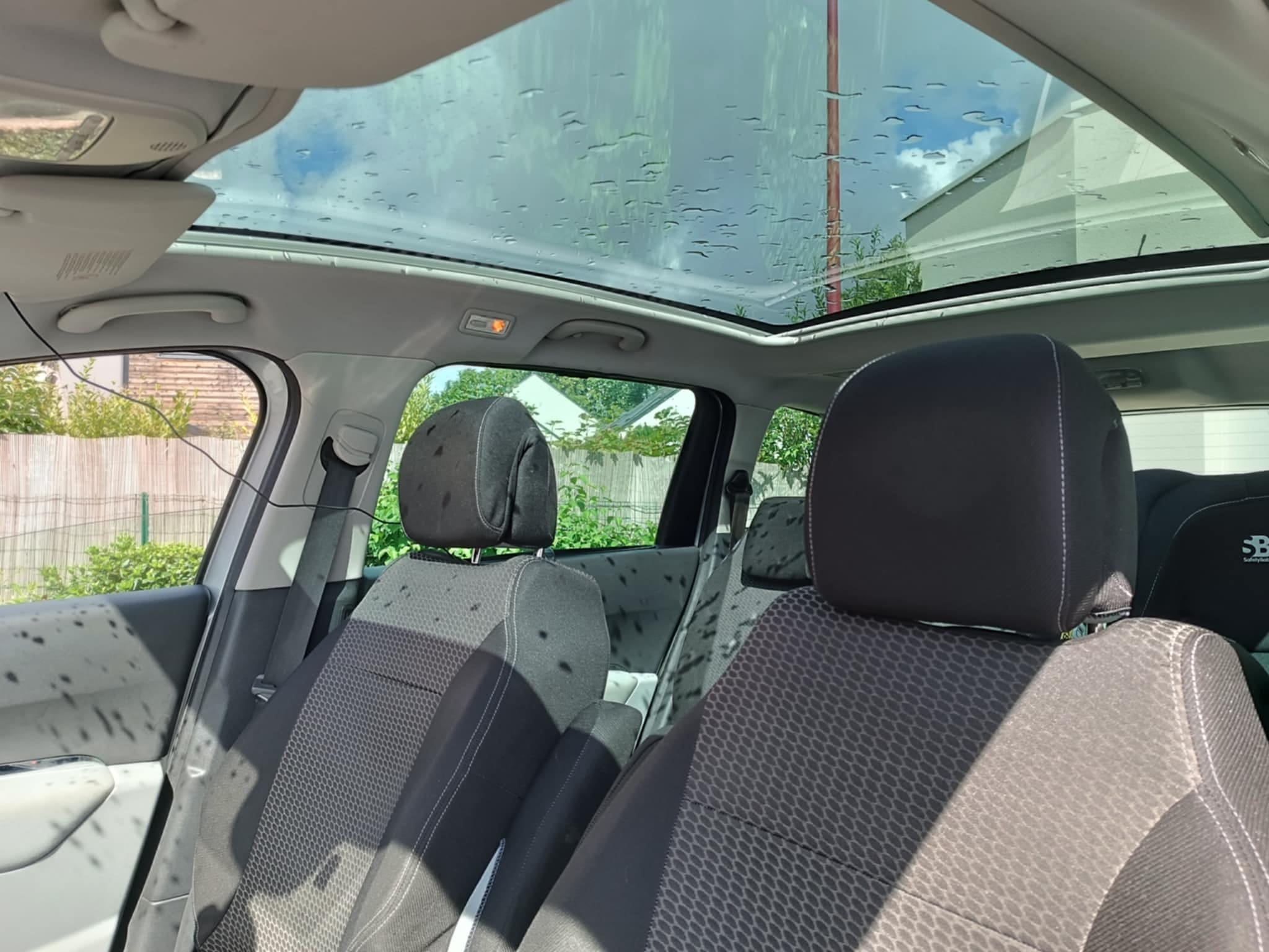 Peugeot 5008 avec Audio Bluetooth