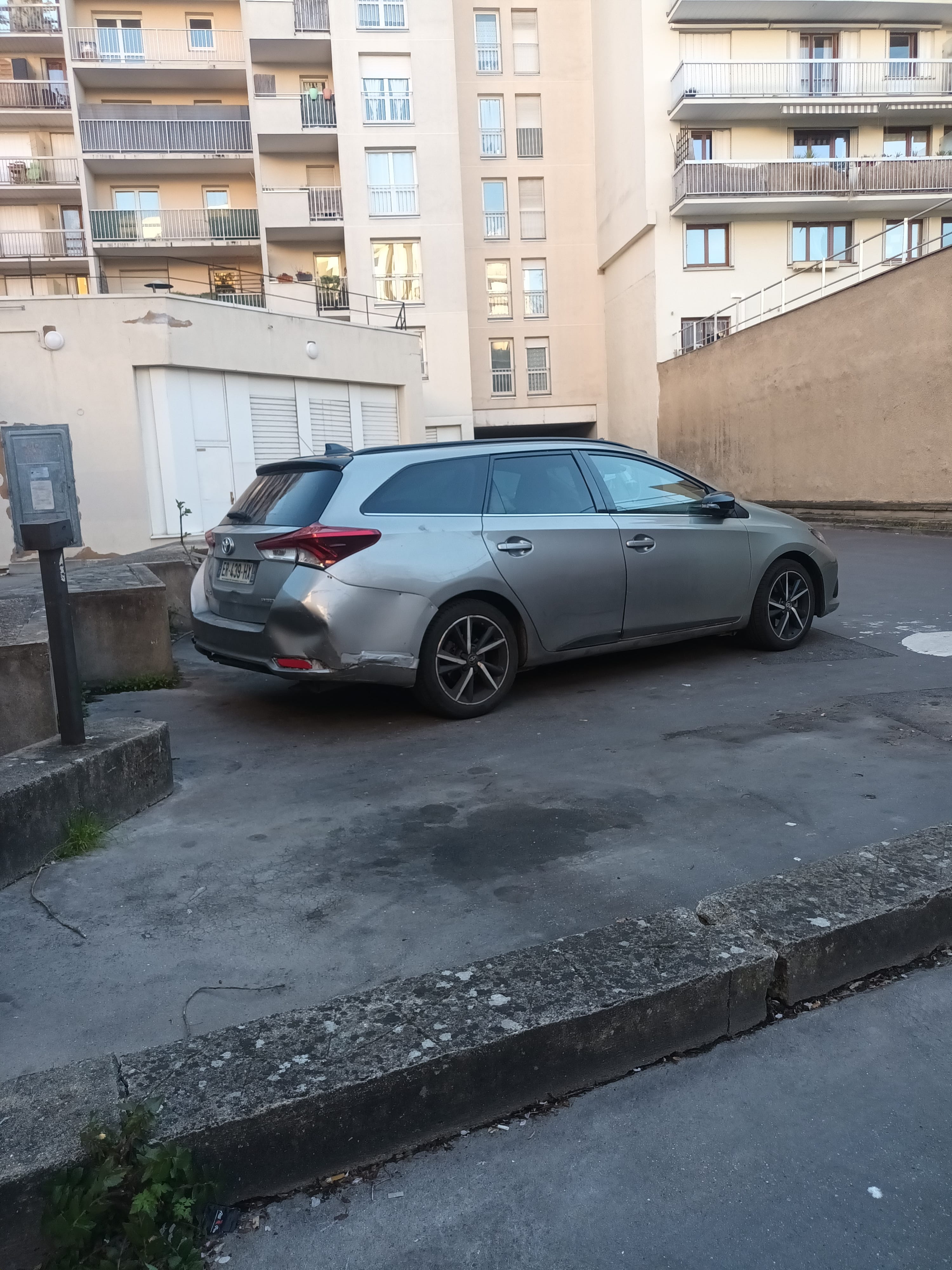 Toyota Auris Break avec Climatisation