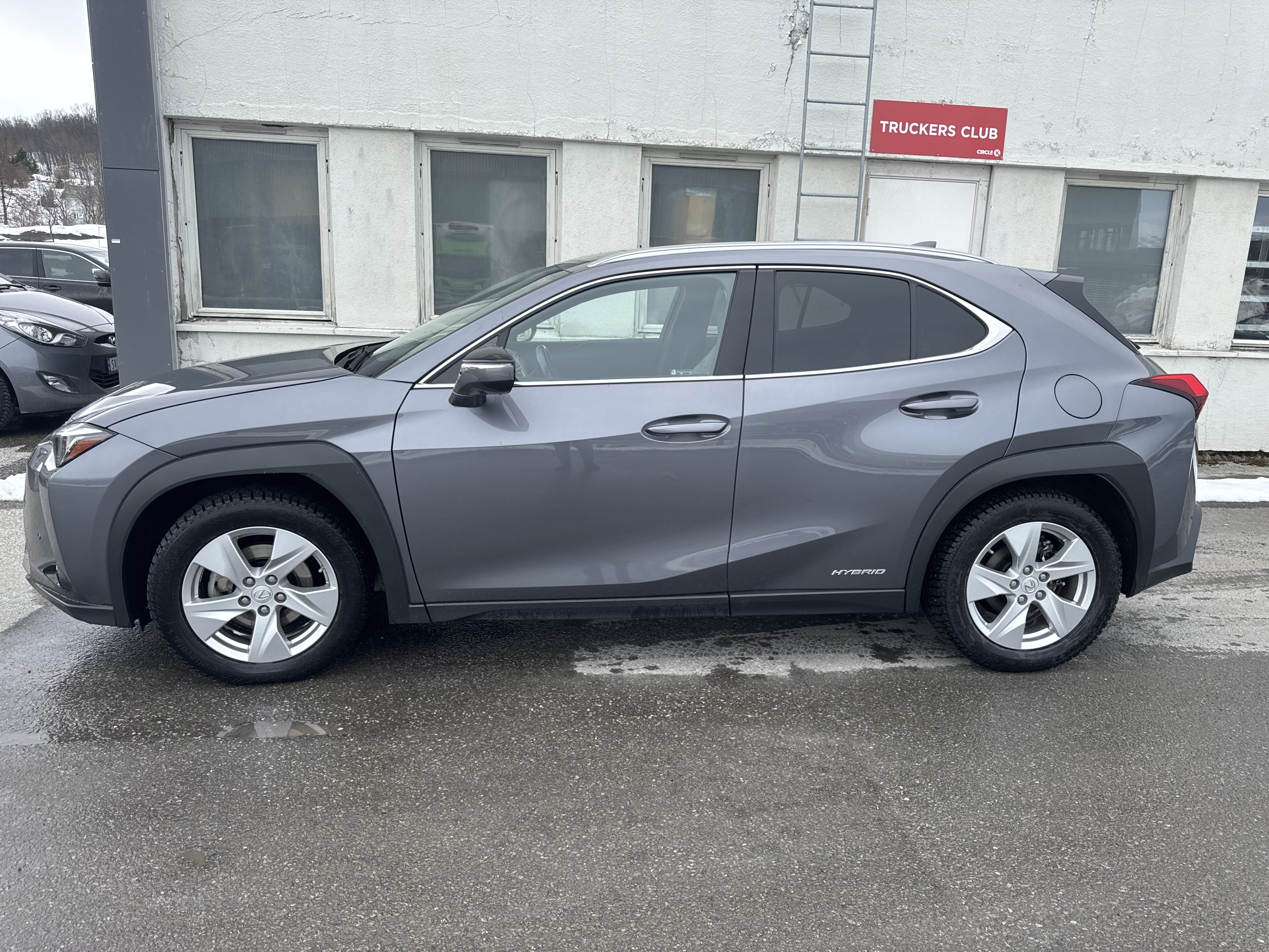 Lexus UX 250h avec Climatisation