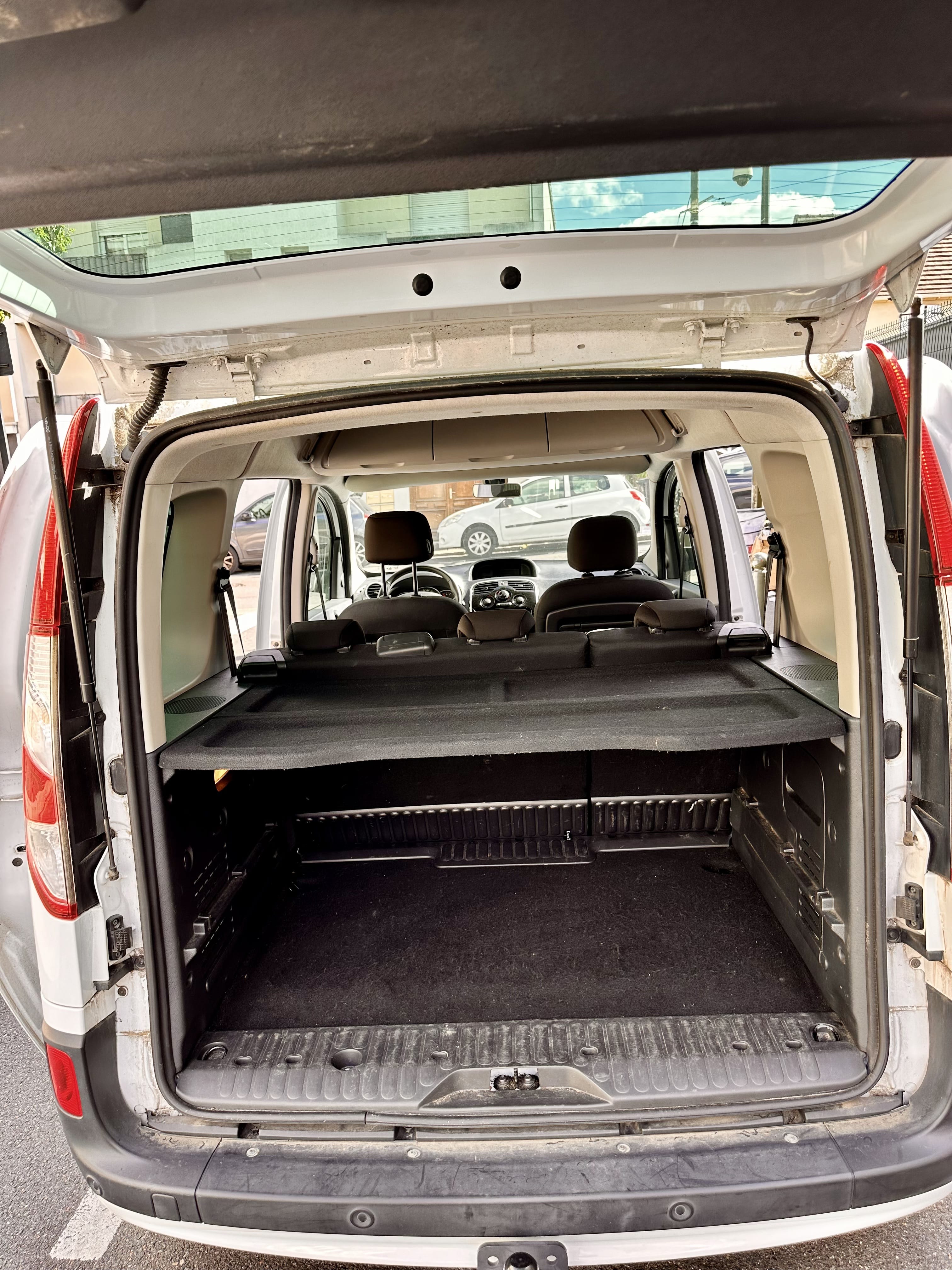 Renault Kangoo avec Entrée audio / iPod