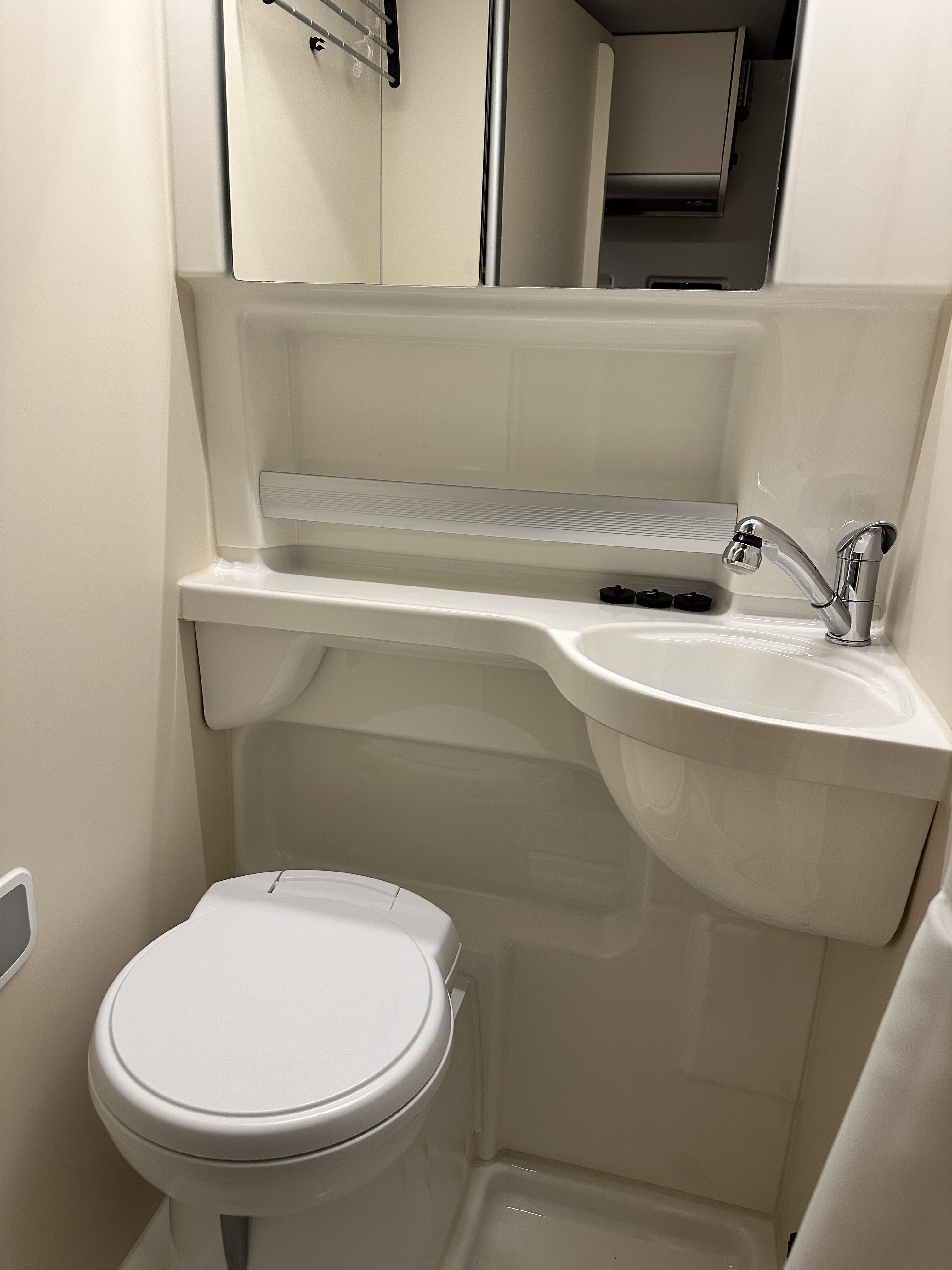 Westfalia Amundsen 600D Campingbil med Babysete