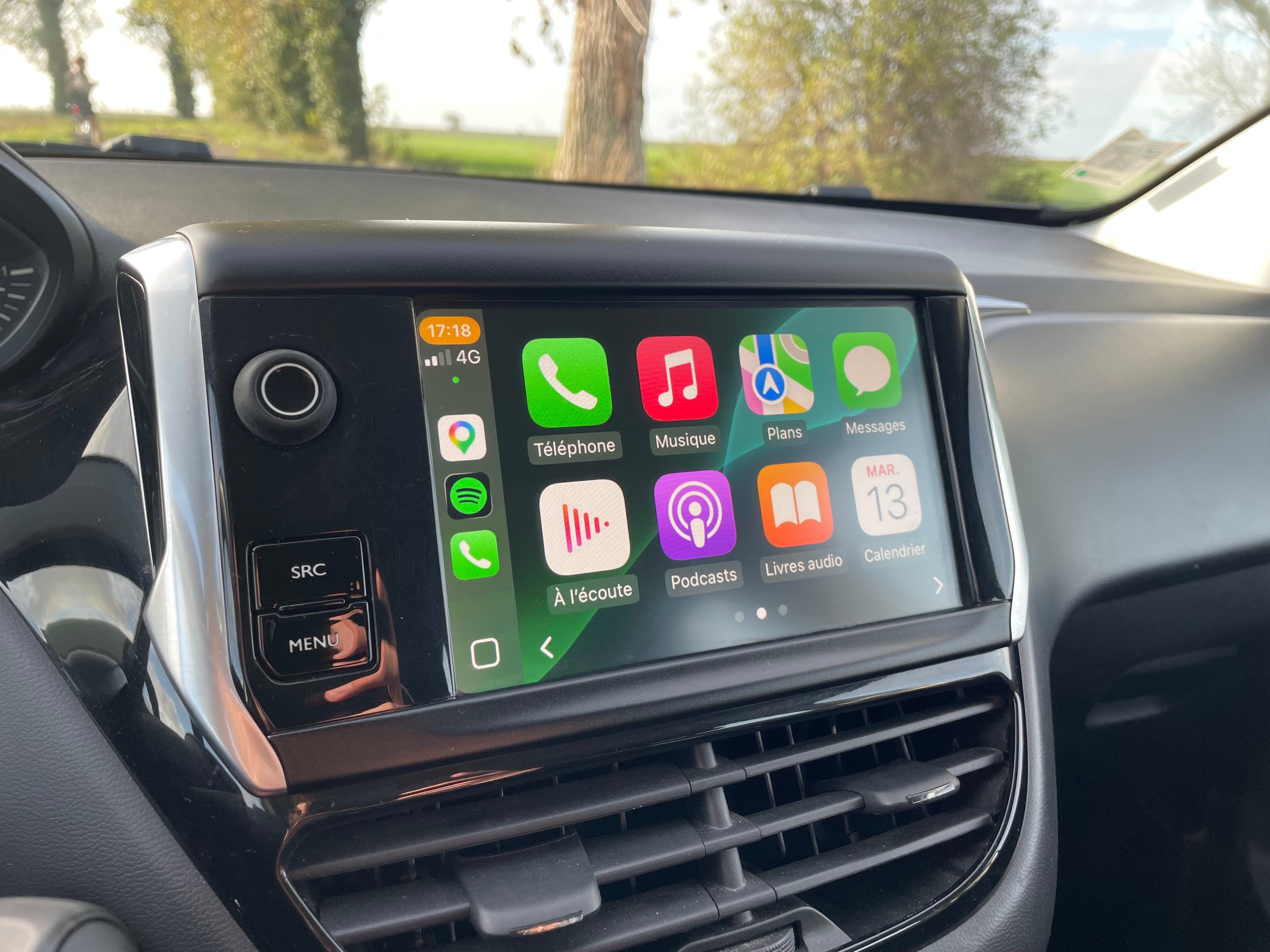 Peugeot 208 avec Port USB