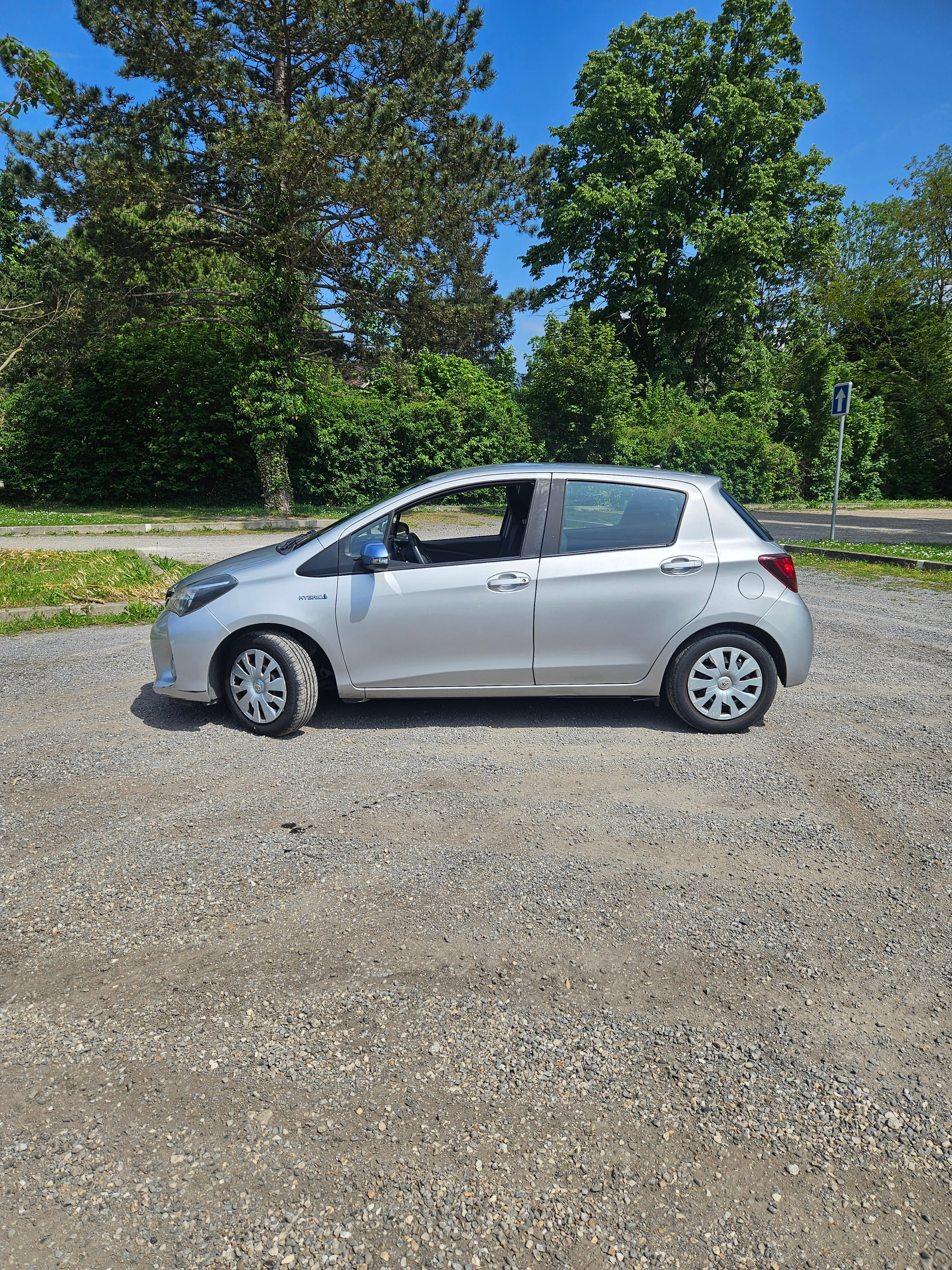 Toyota Yaris Hybride avec Climatisation