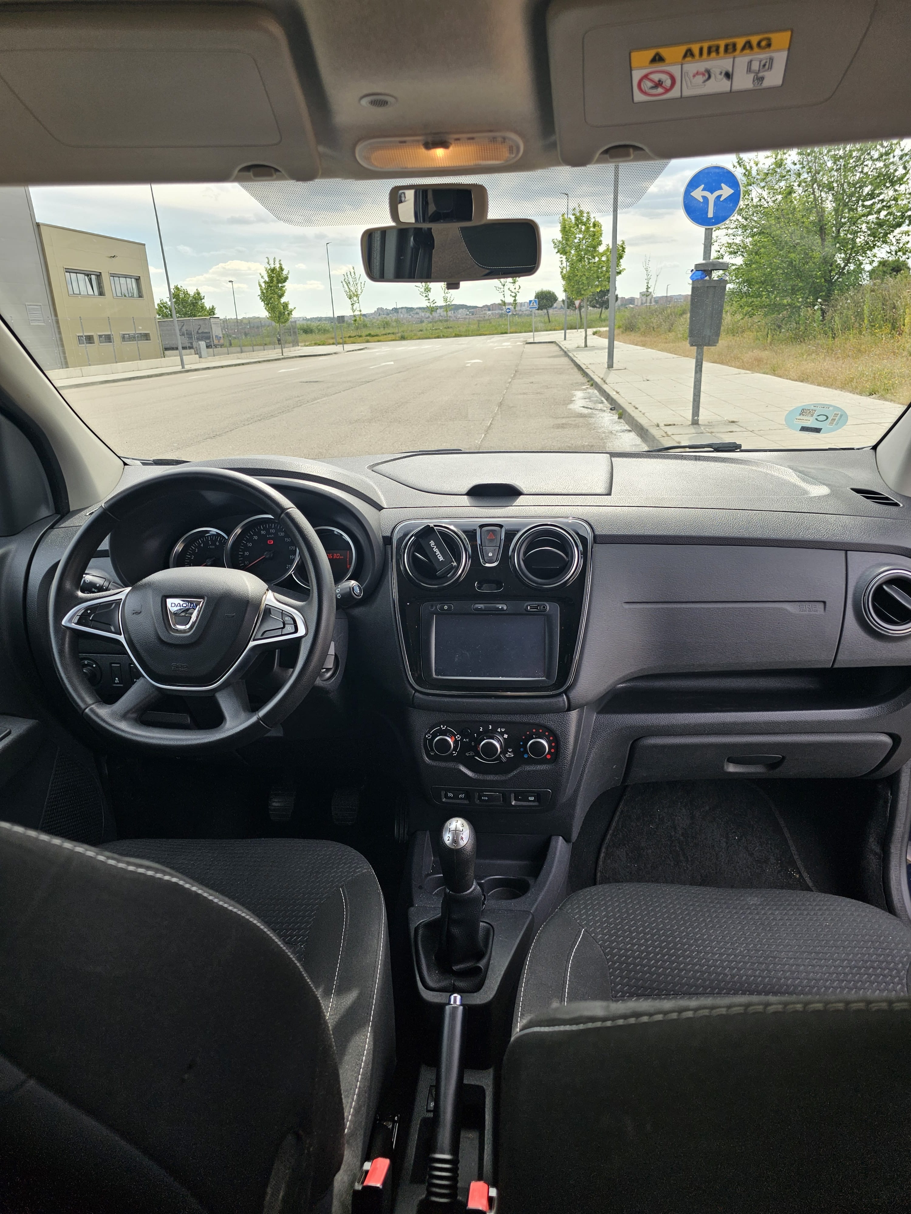 Dacia Lodgy con Silla infantil