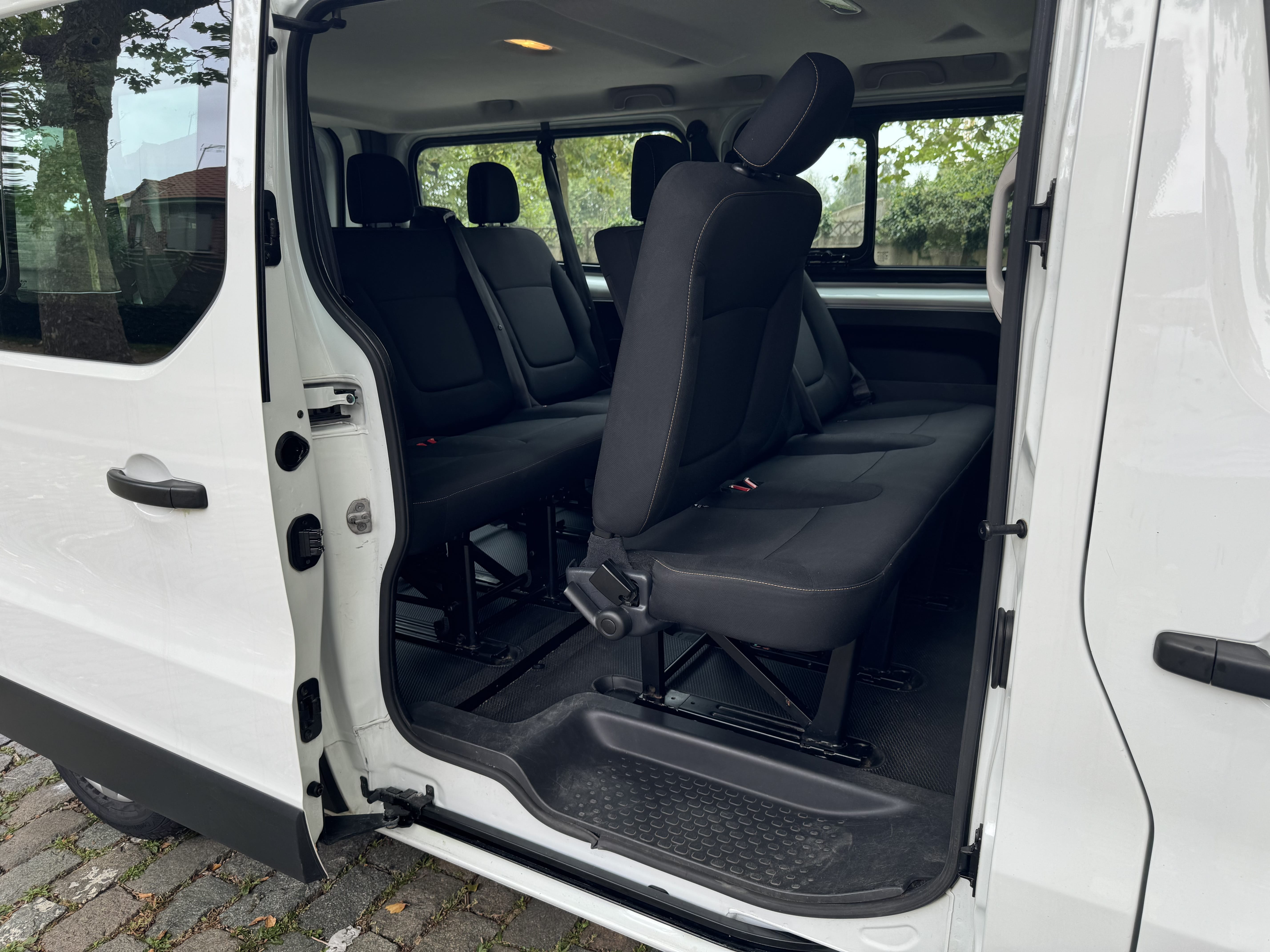 Renault Trafic Passenger avec Siège bébé