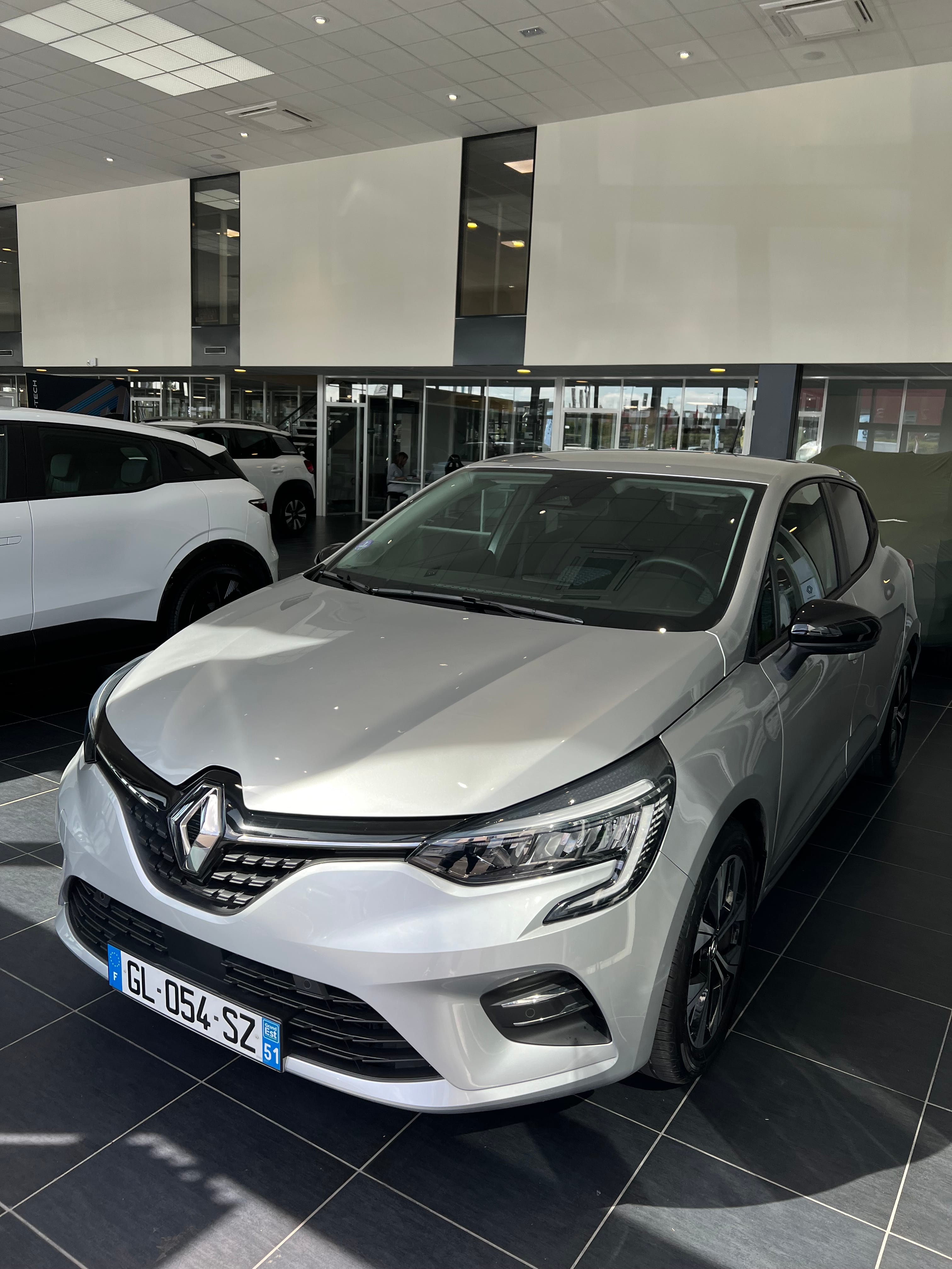 Renault Clio V - Essence, 2023, Essence 95