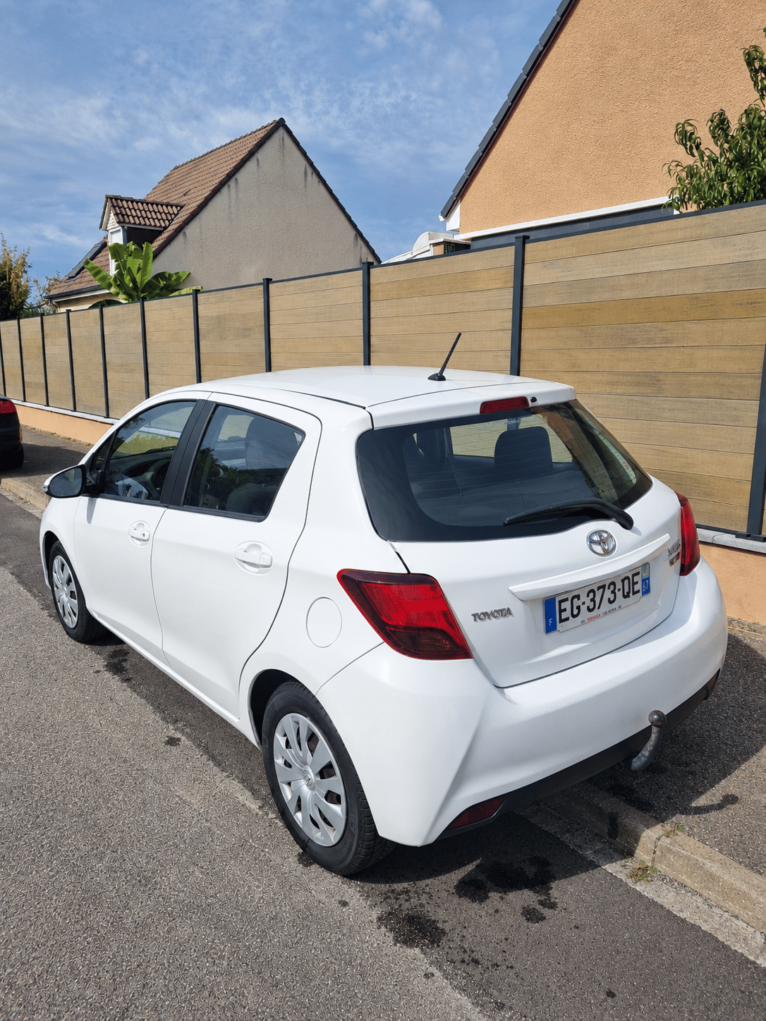 Toyota Yaris 1.0 vvt-i 69 cv avec Climatisation
