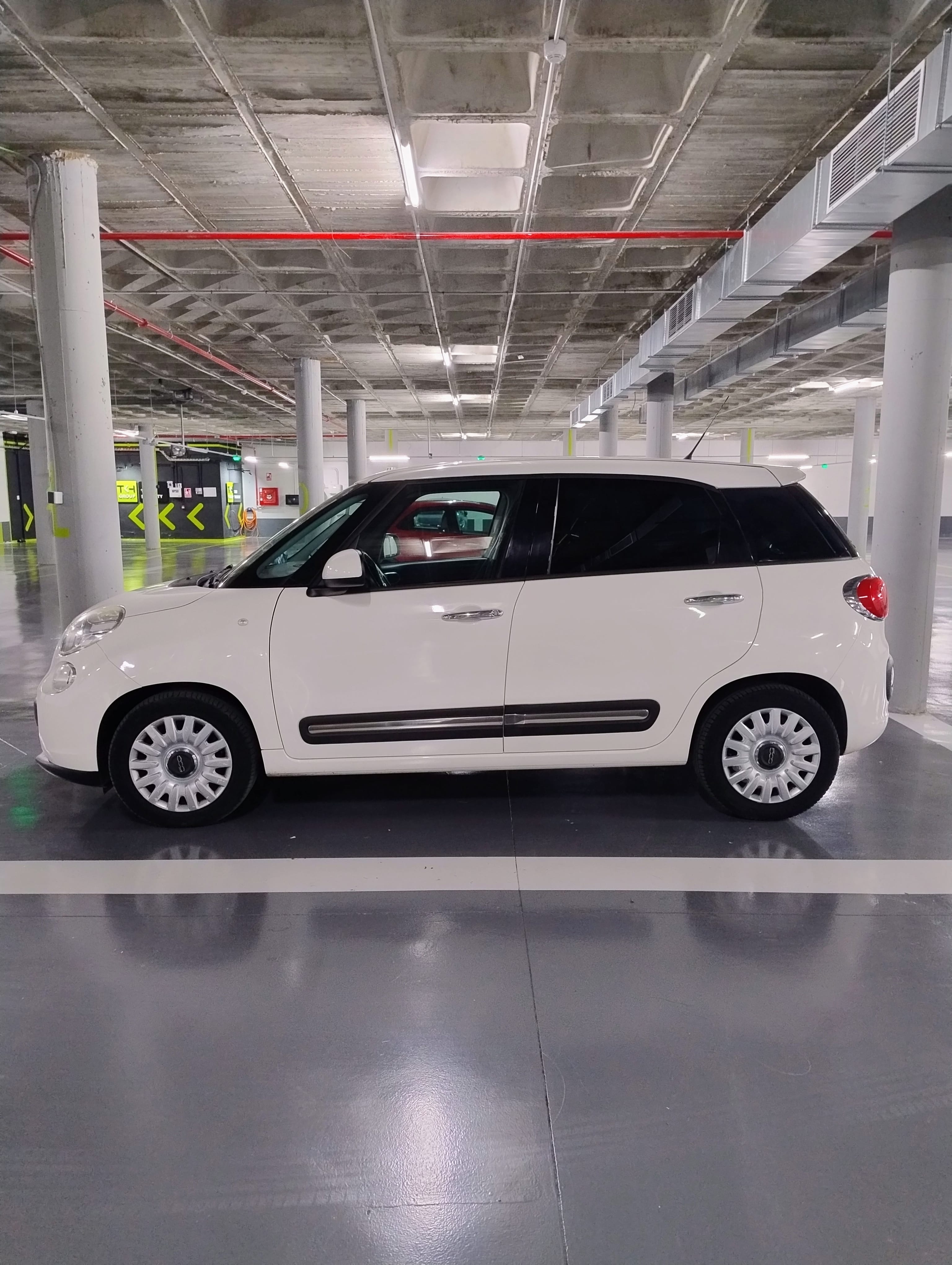 Fiat 500L con Aire acondicionado