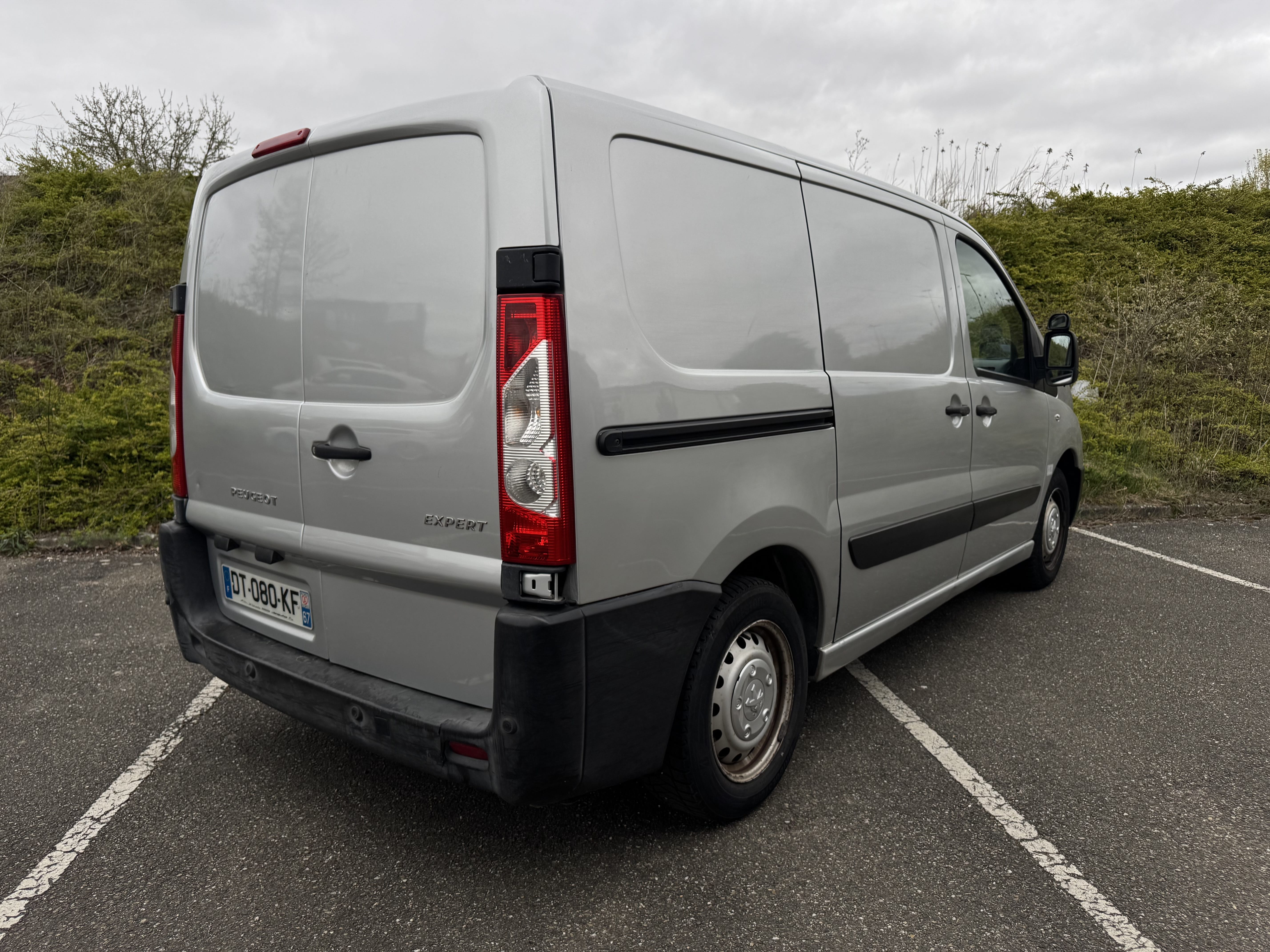 Peugeot Expert 2.0 HDI 130 avec GPS