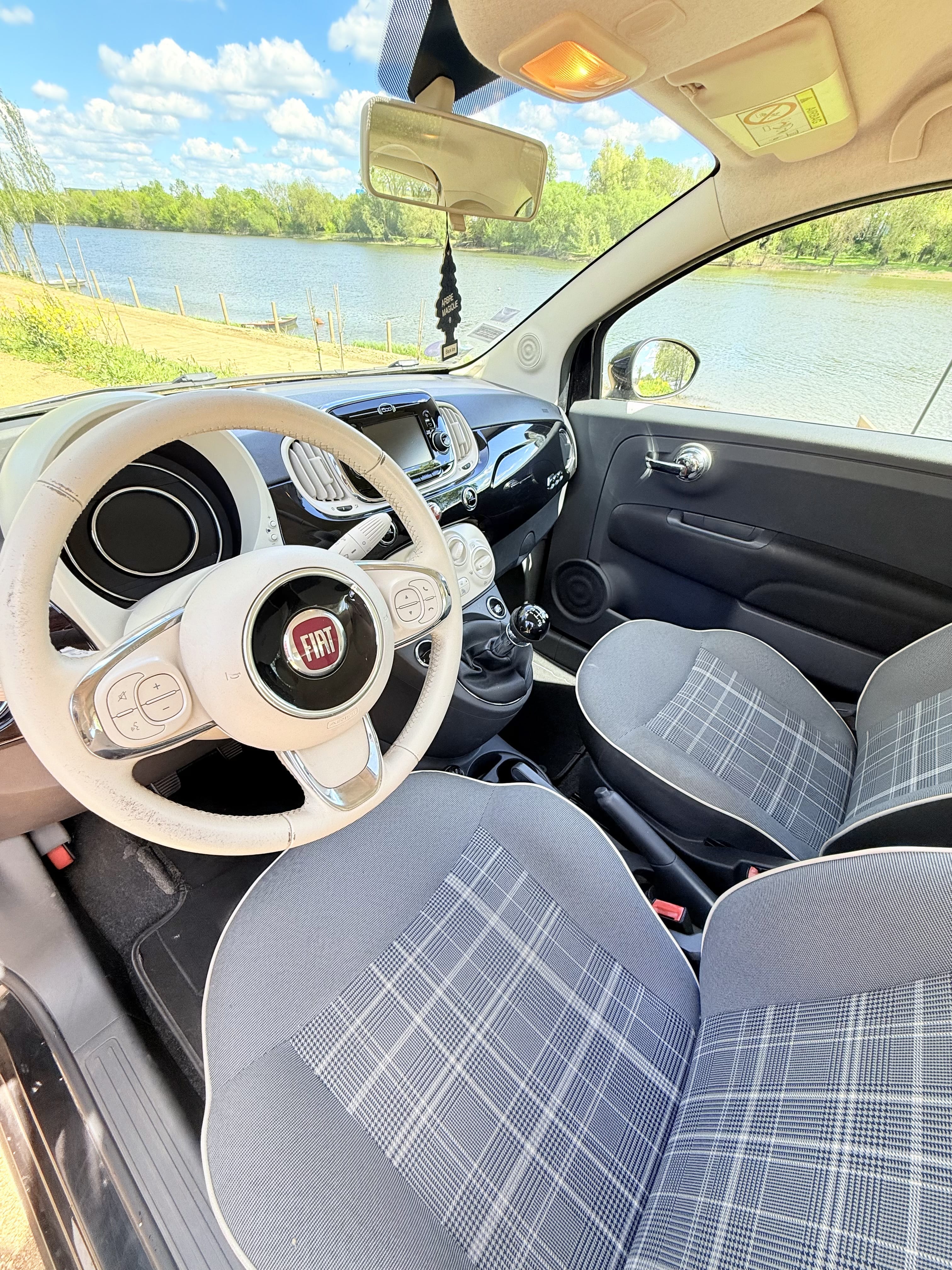 Fiat 500 Lounge avec Audio Bluetooth