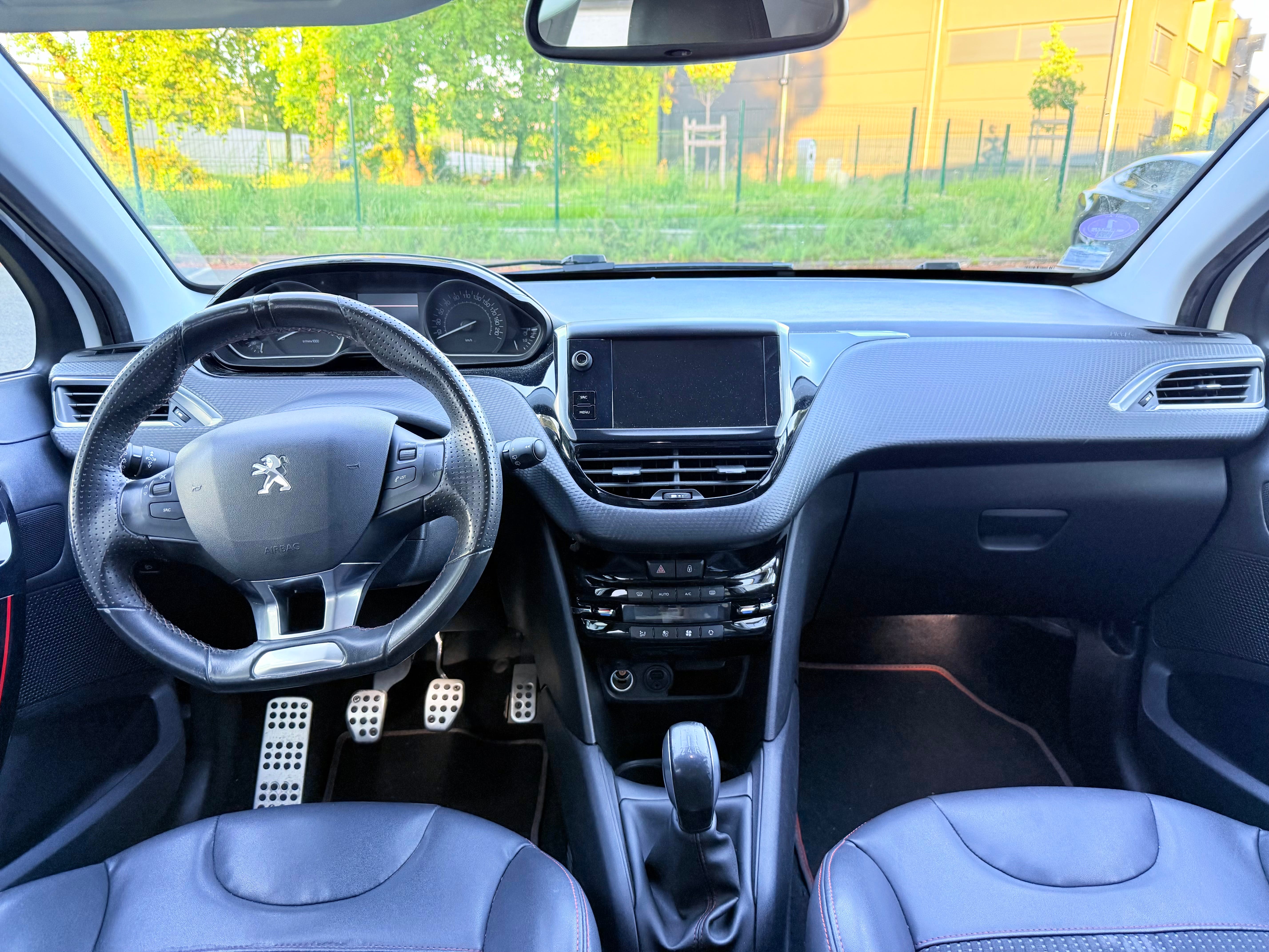 Peugeot 208 GT Line 110ch avec Régulateur de vitesse