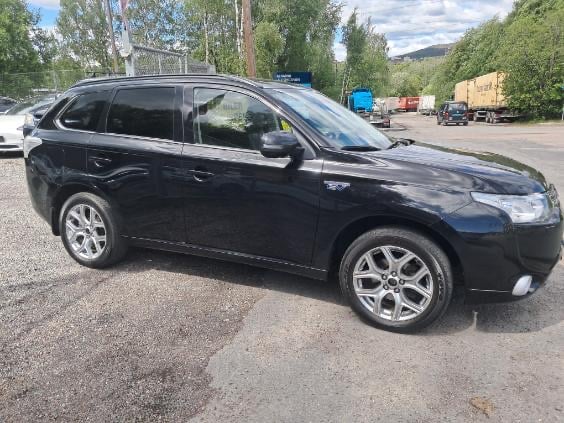 Mitsubishi Outlander med Babysete