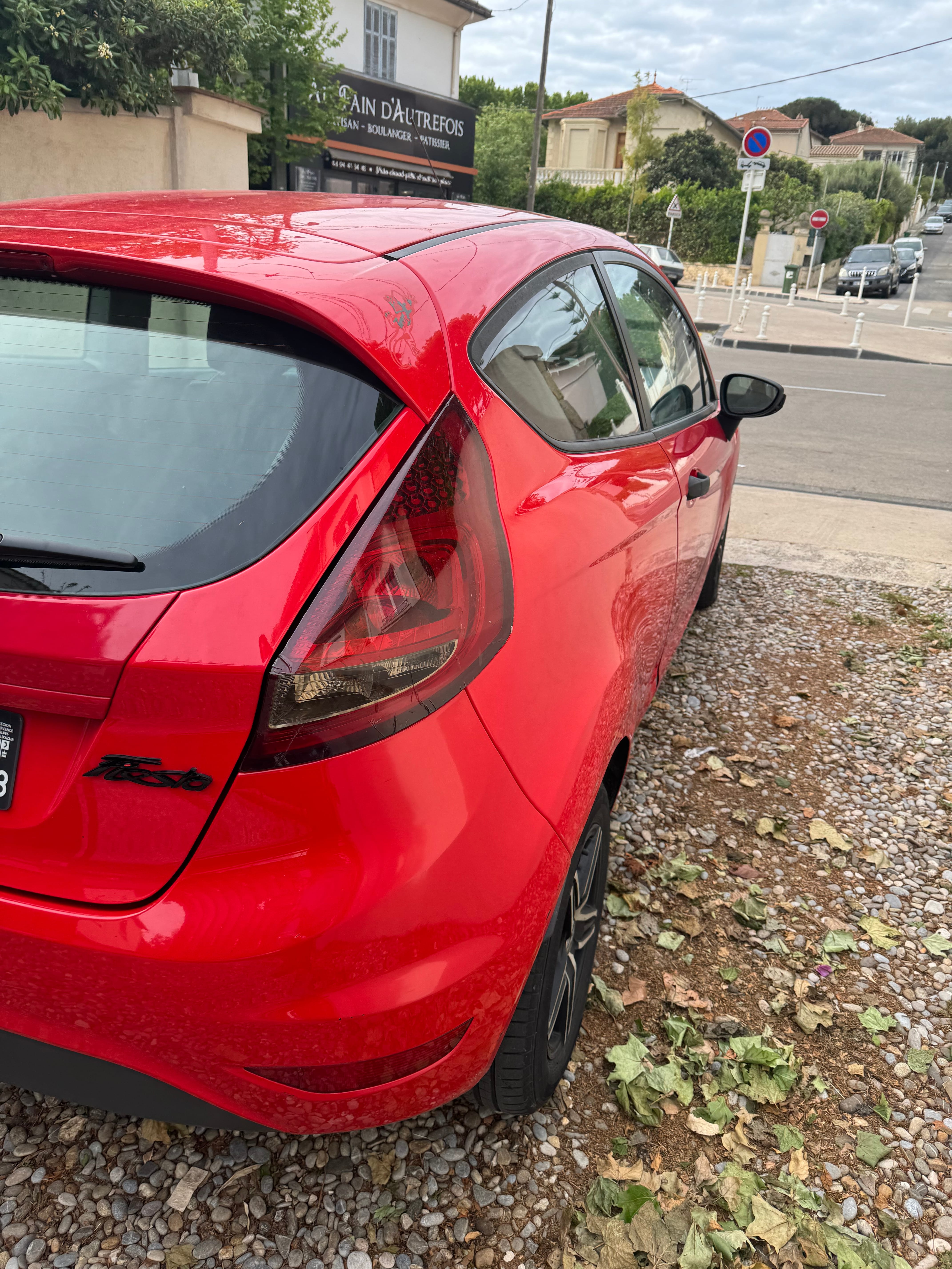 Ford Fiesta avec Climatisation