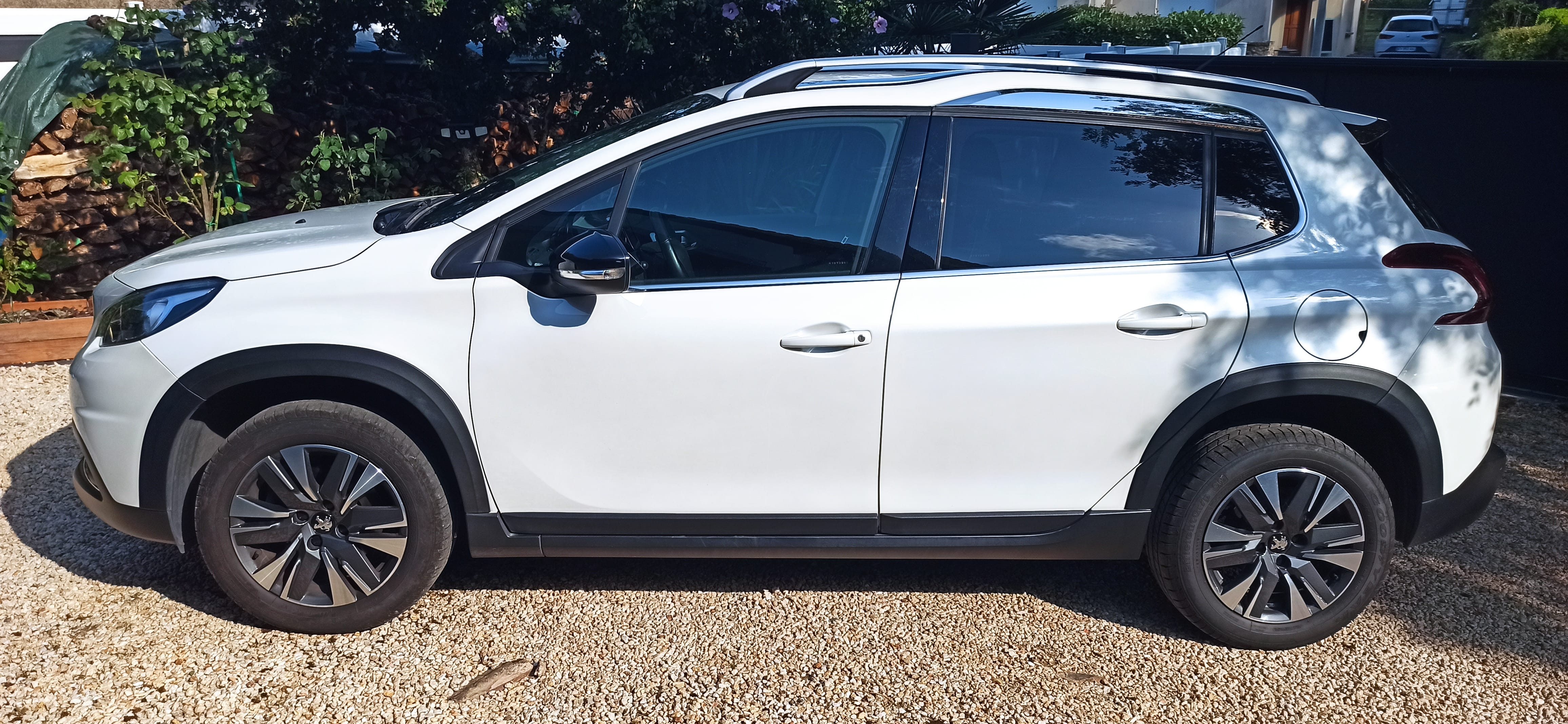 Peugeot 2008 1.6 HDI avec Climatisation