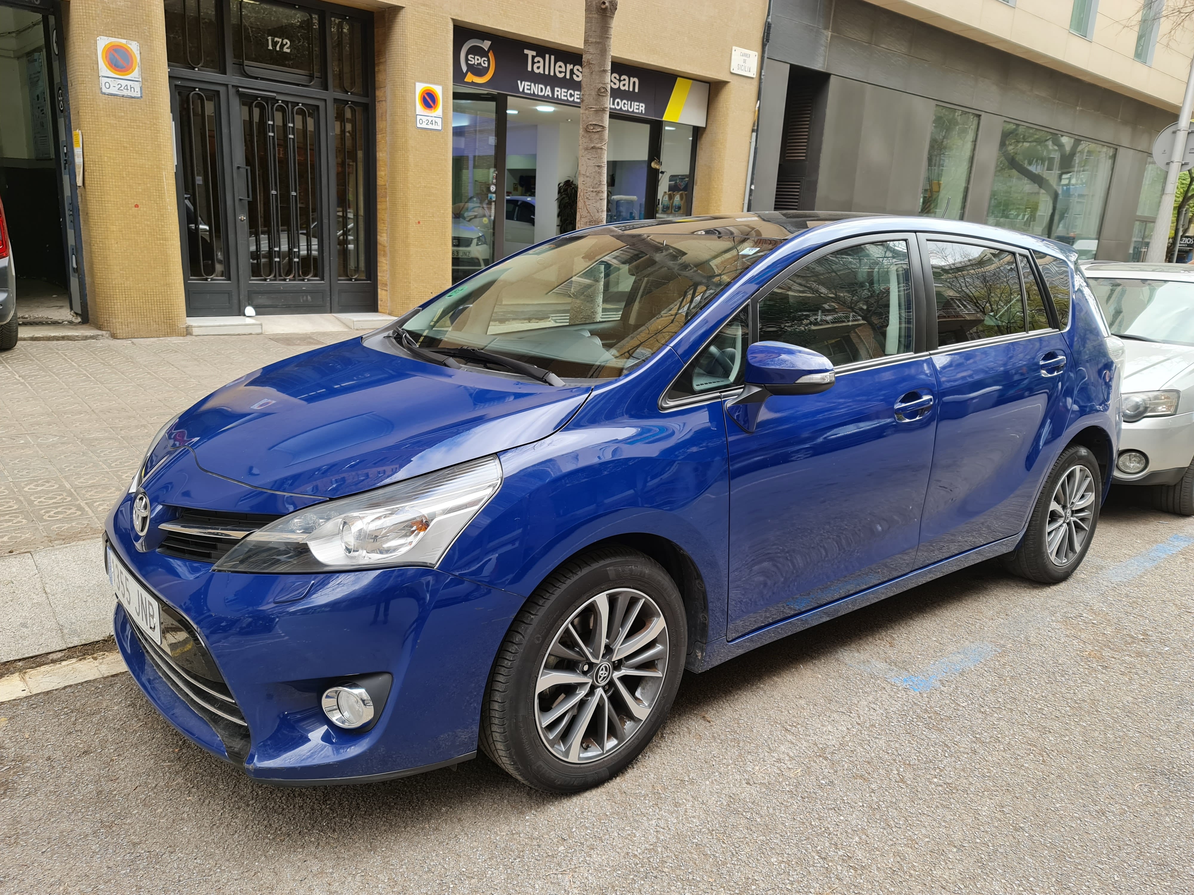 Toyota Verso 7 plazas con Aire acondicionado