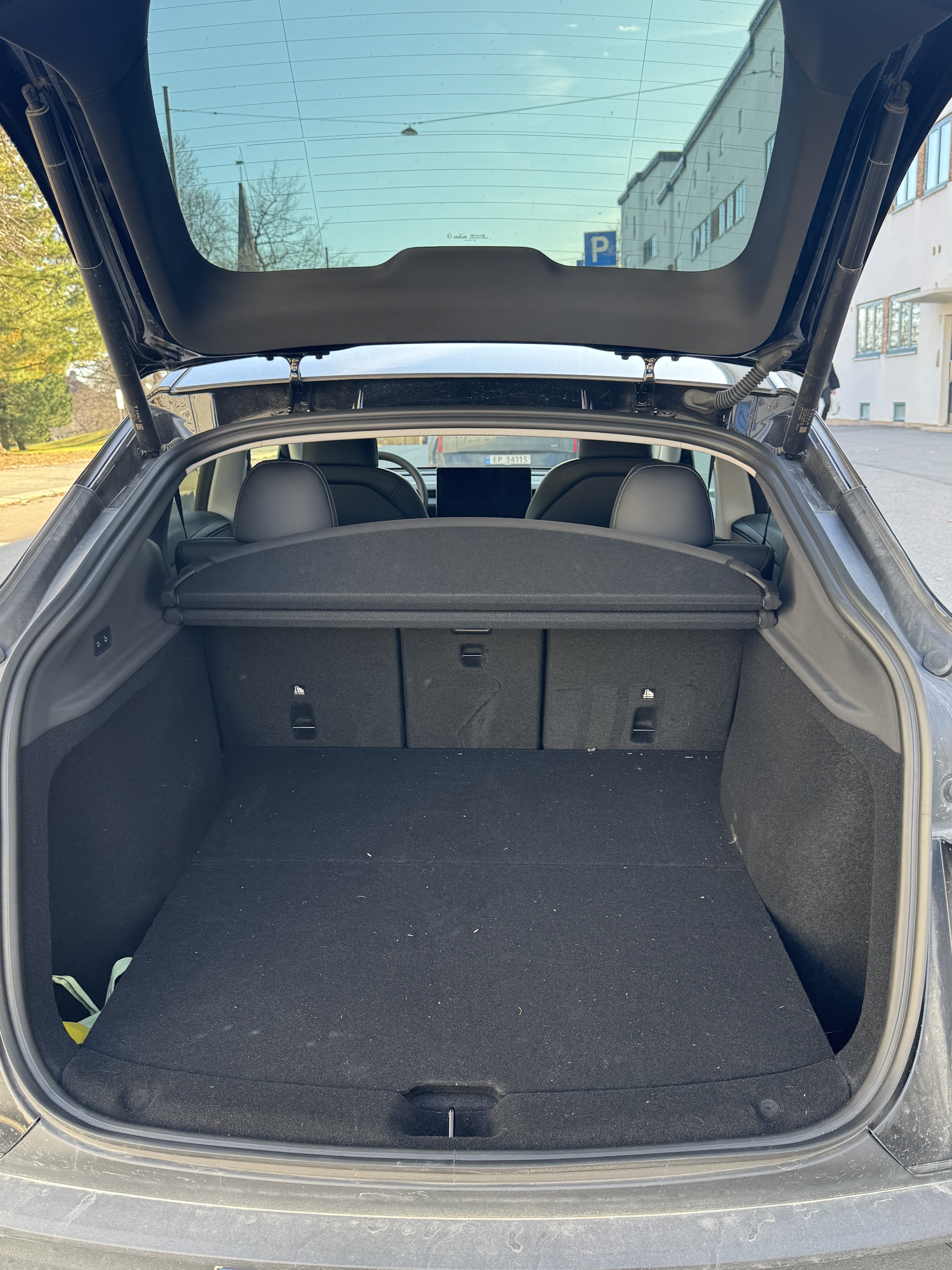 Tesla Model Y Long Range with Dashcam