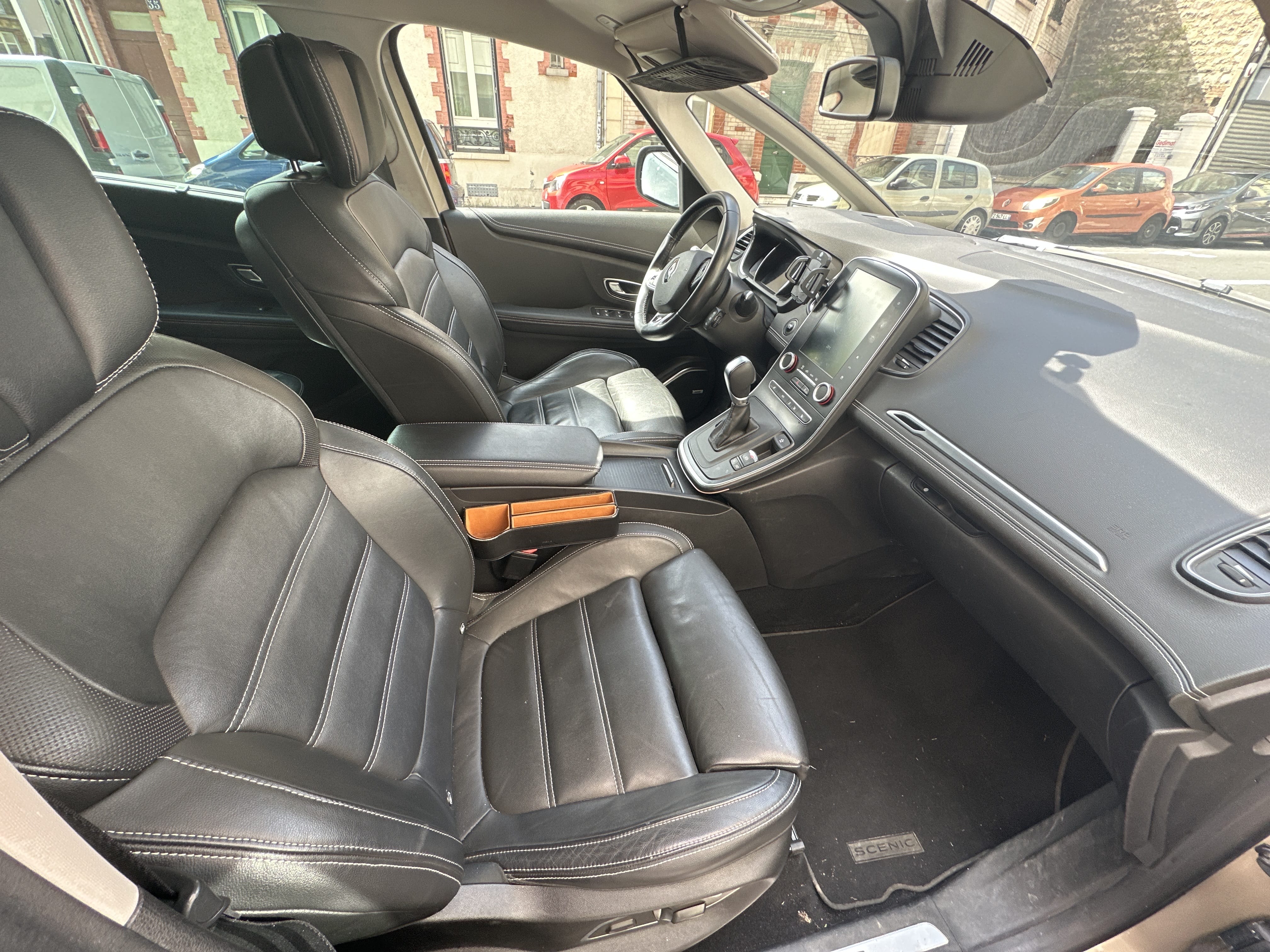 Renault Grand Scenic DCI 160 ENERGY EDC INITIALE PARIS avec Régulateur de vitesse