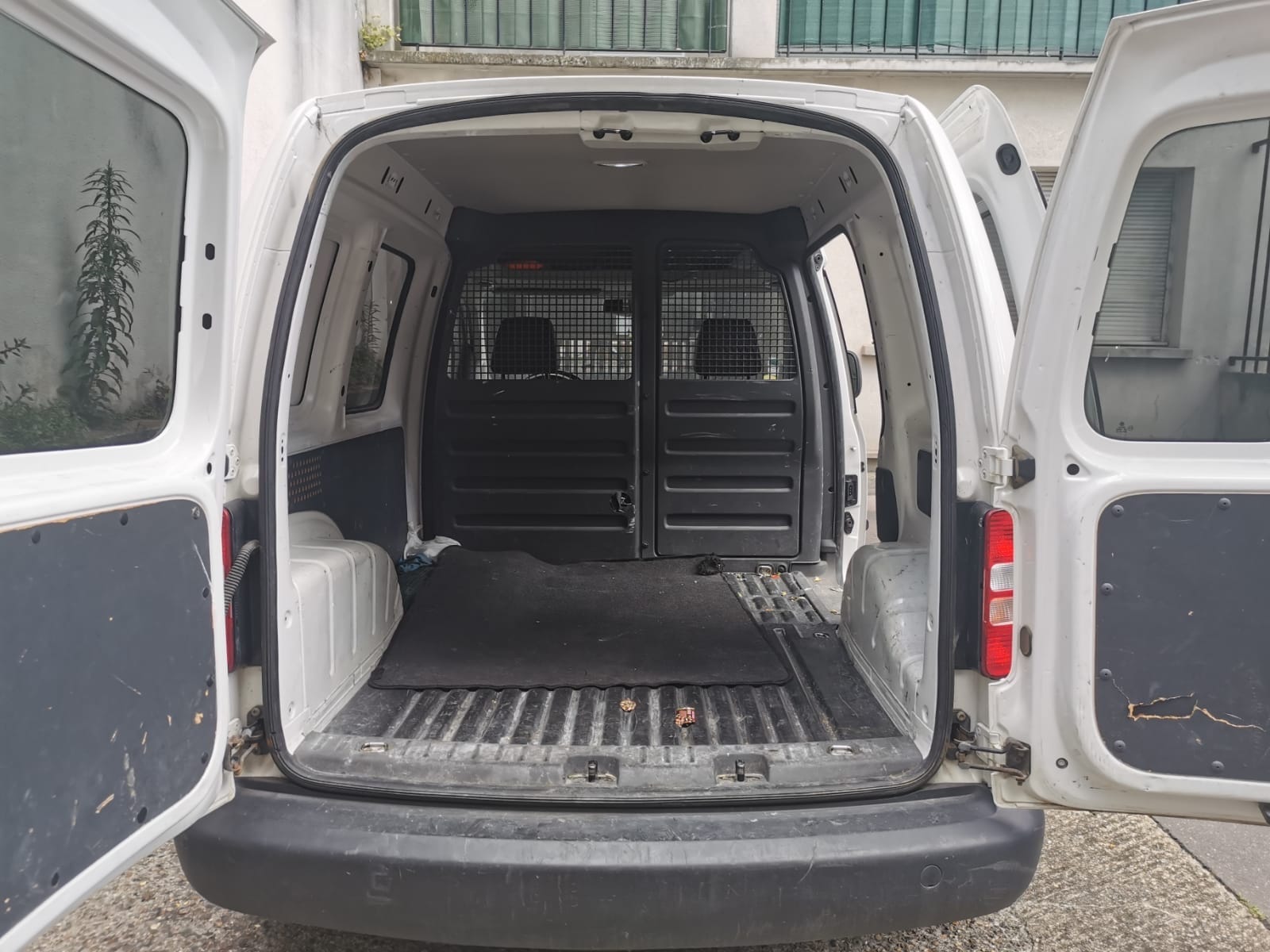Volkswagen Caddy Van avec Audio Bluetooth
