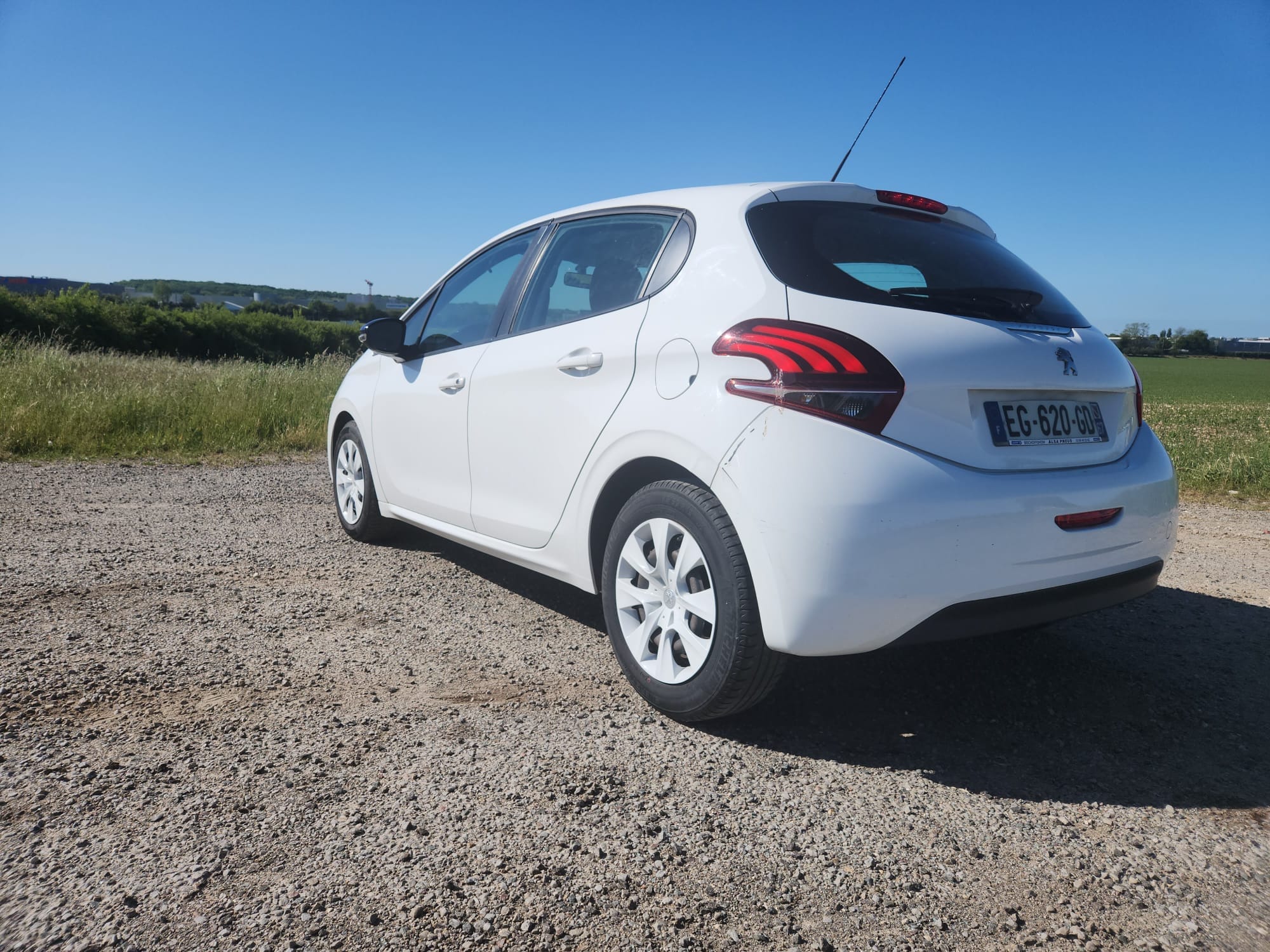 Peugeot 208 avec Entrée audio / iPod