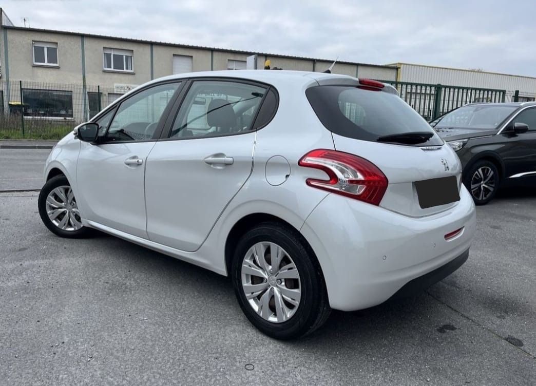 Peugeot 208 avec Régulateur de vitesse