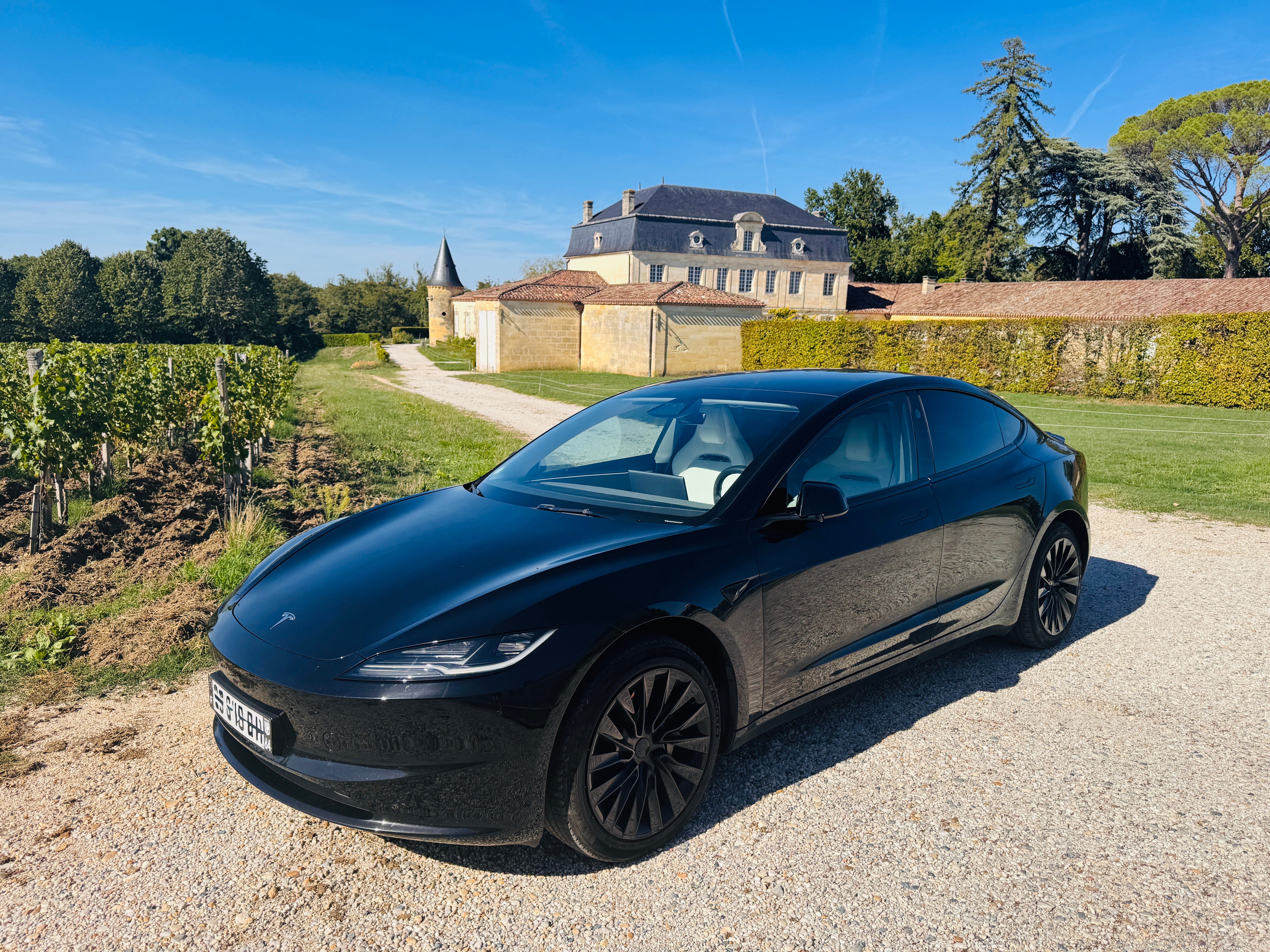 Tesla Model 3, 2023, Électrique, automatique