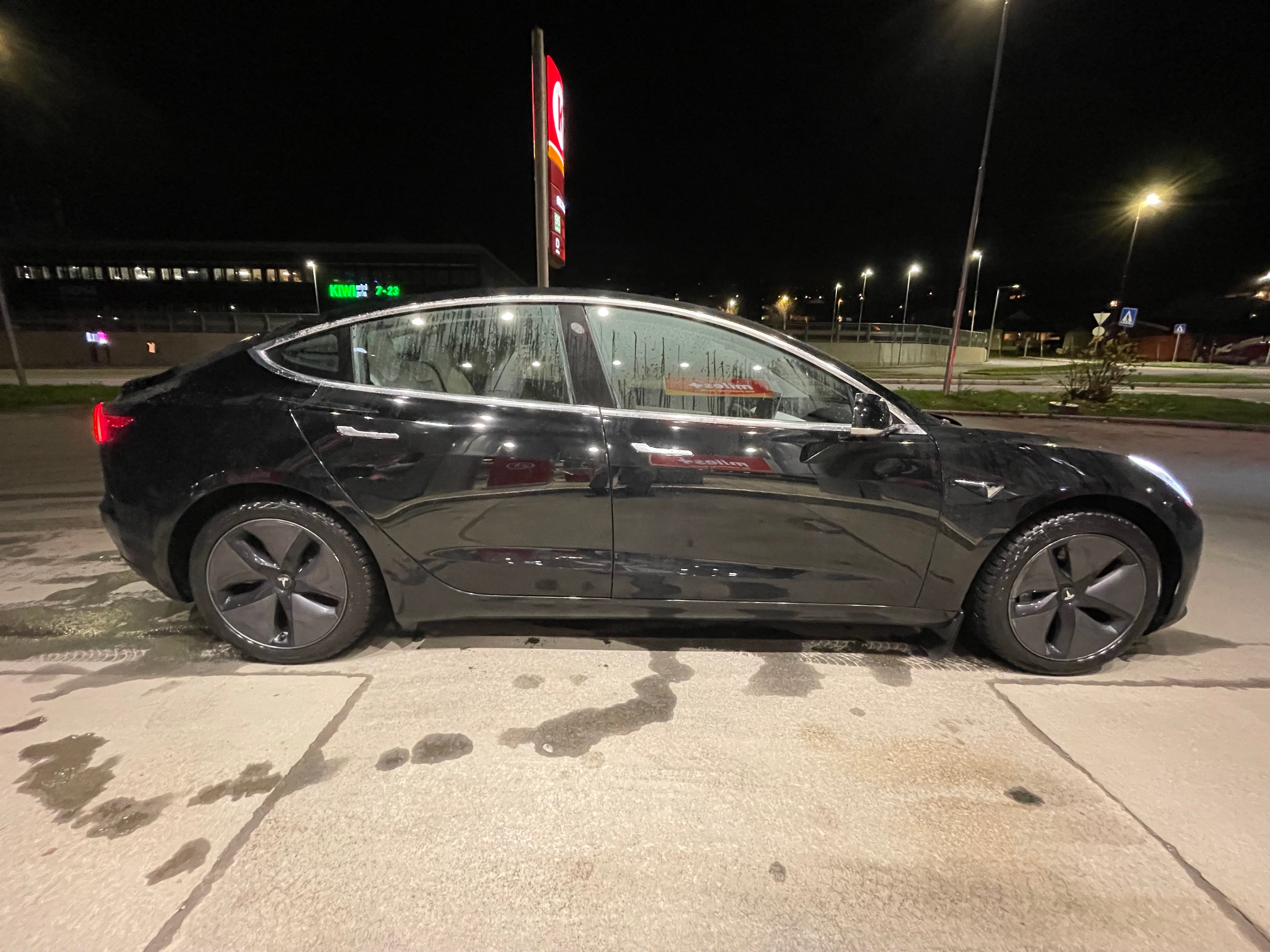 Tesla Model 3 Long Range med Aircondition