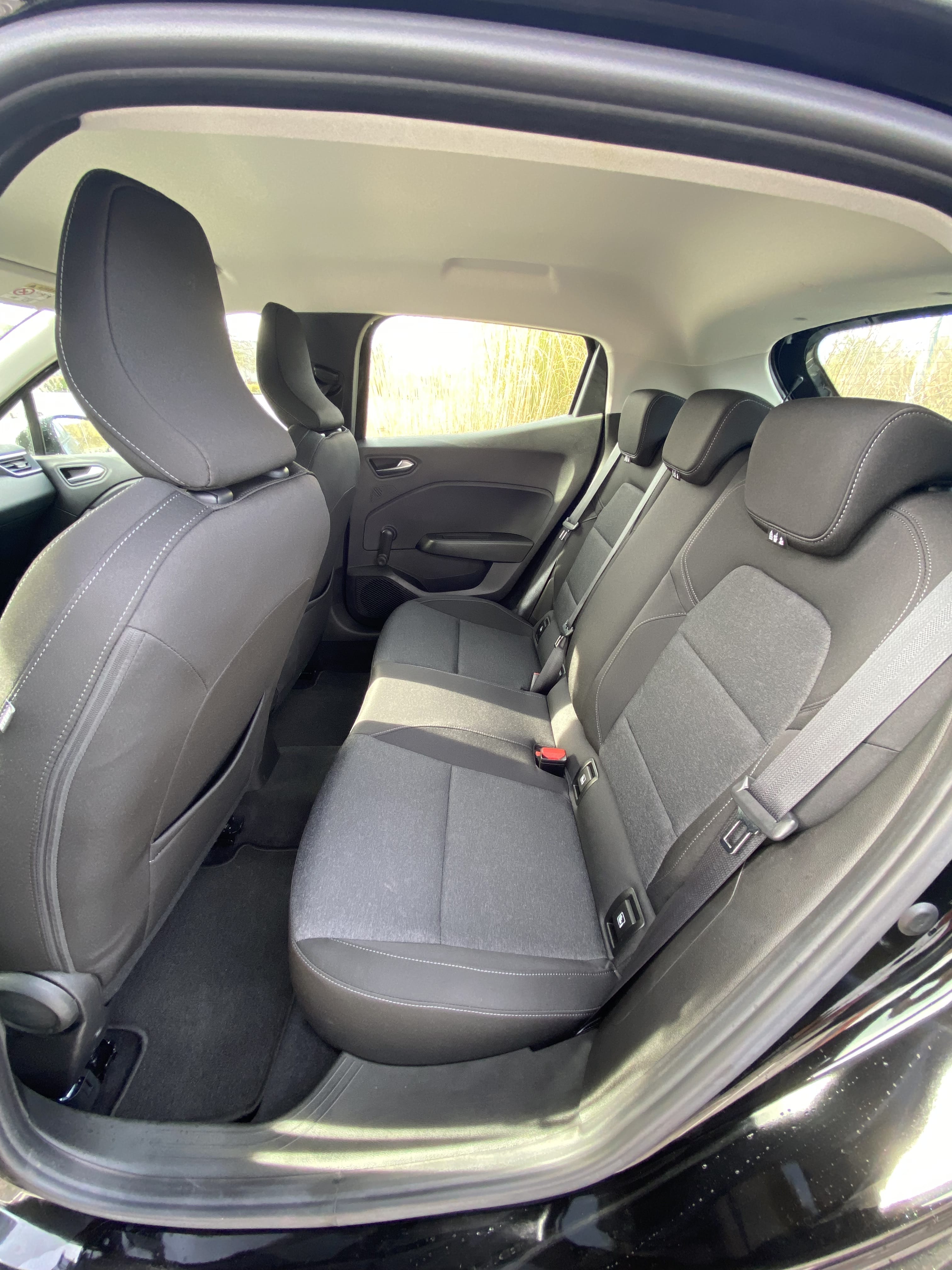 Renault Clio avec Siège bébé