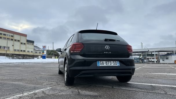 Volkswagen Polo Raffiné – Confort, éco et flexibilité 24/7 à Bordeaux, à quelques minutes de la gare ! avec Apple CarPlay
