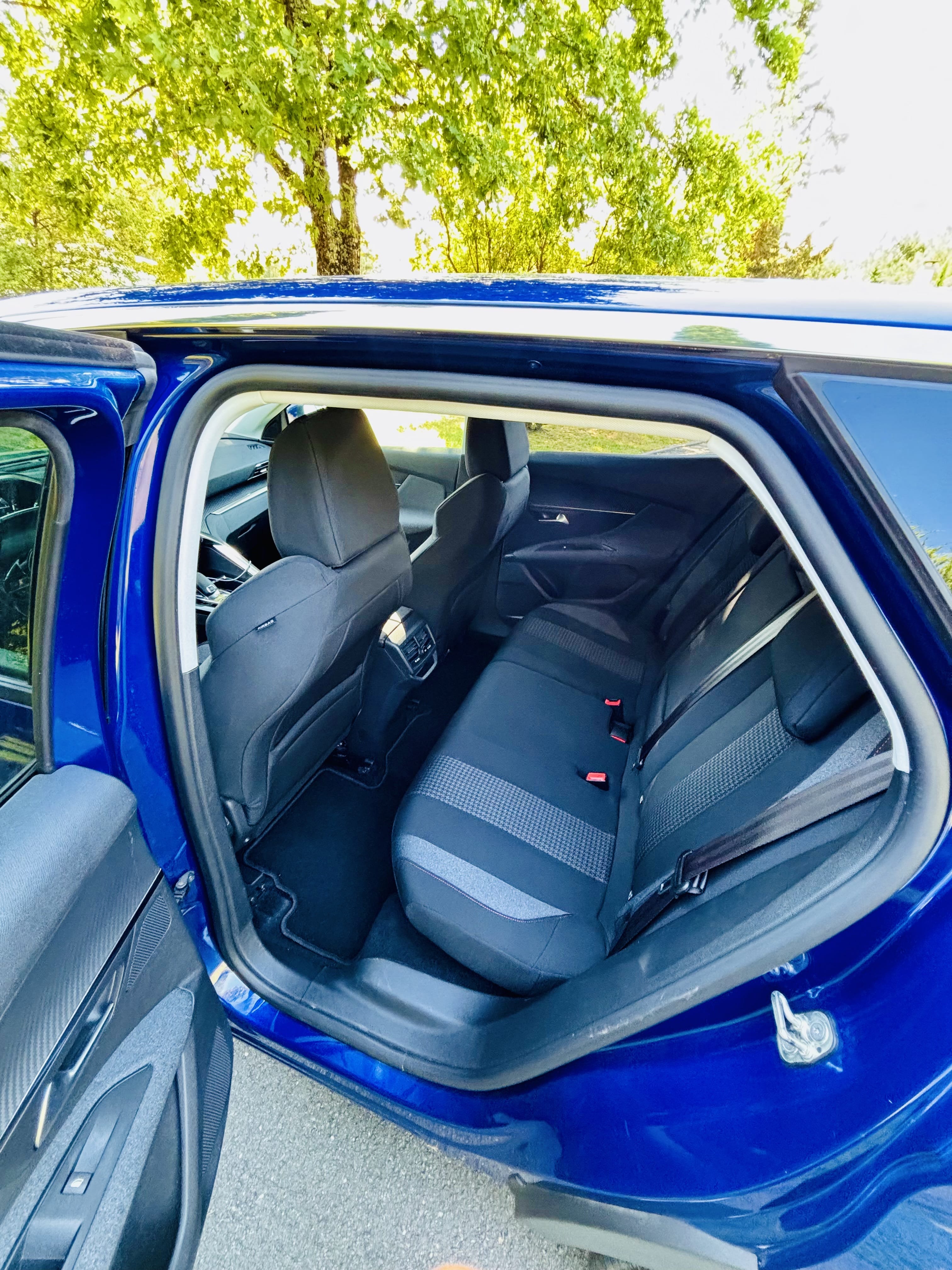 Peugeot 3008 avec Entrée audio / iPod