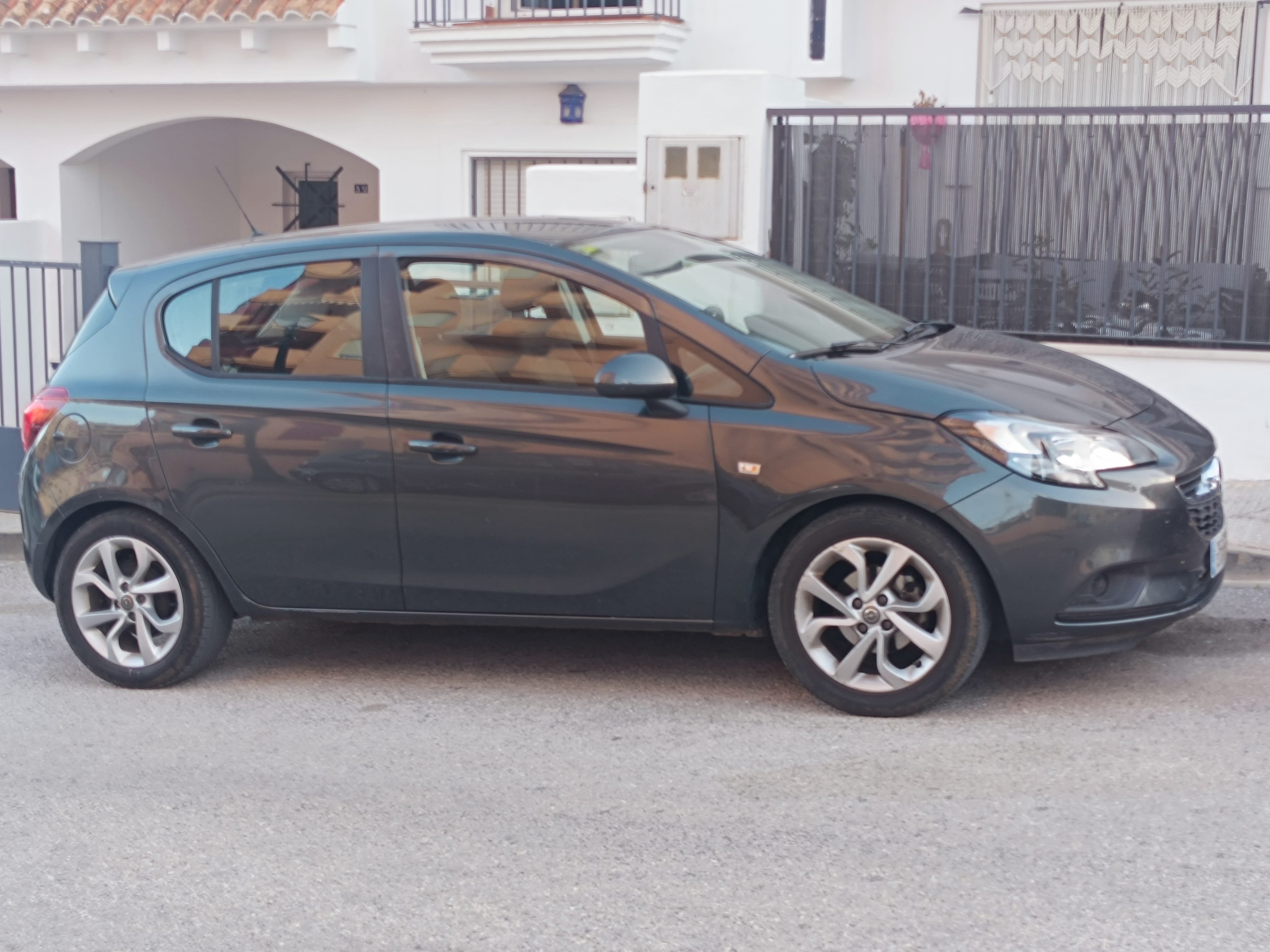 Opel Corsa  Malaga city con Aire acondicionado