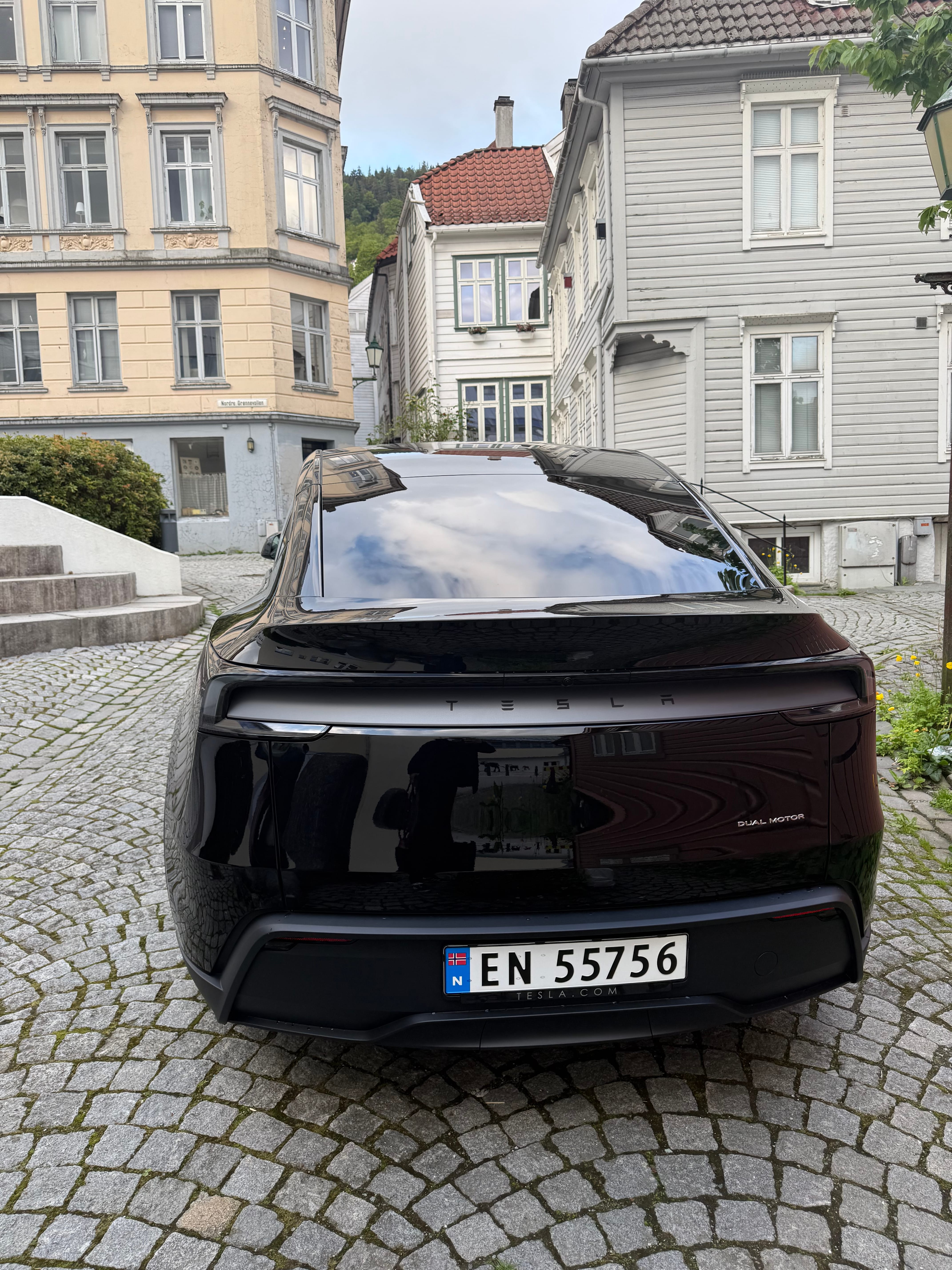 Tesla Model Y Long Range