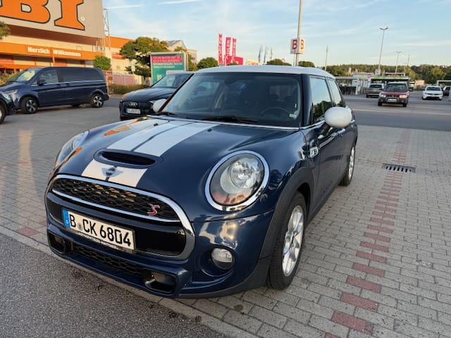 Mini Cooper 5-Türer, 2015, Super 95, automatic