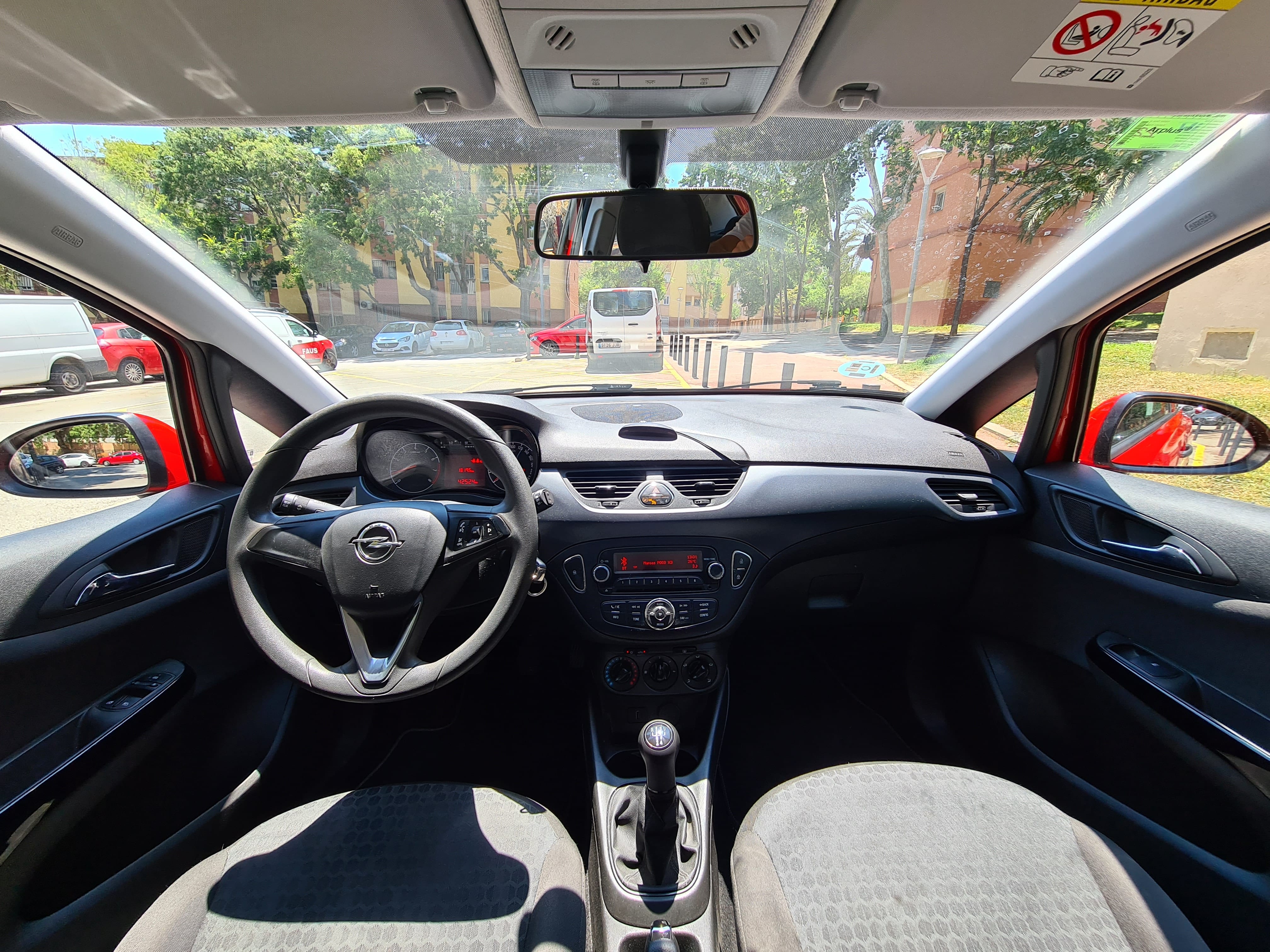 Opel Corsa Red Tech Bluetooth