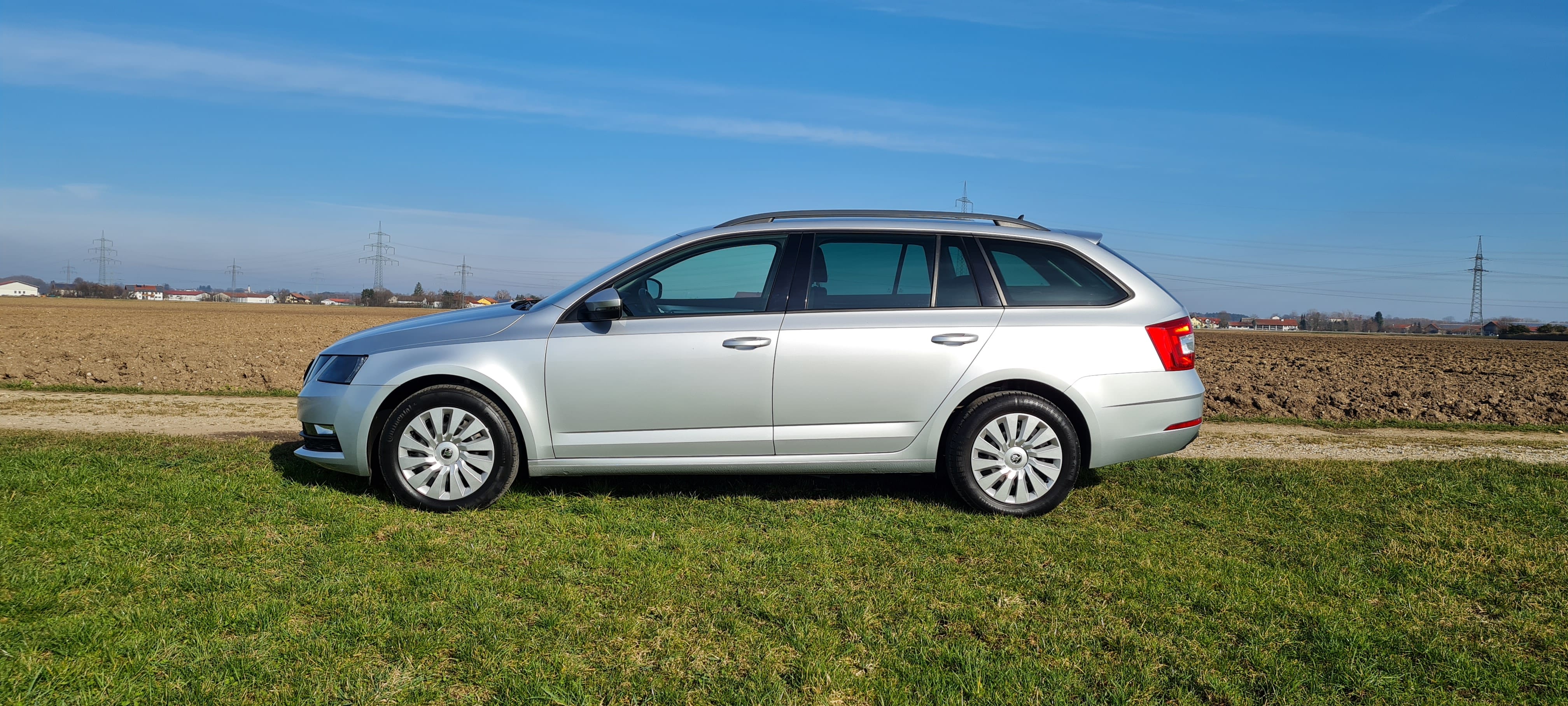 Skoda Octavia Kombi 1.6 TDI with GPS