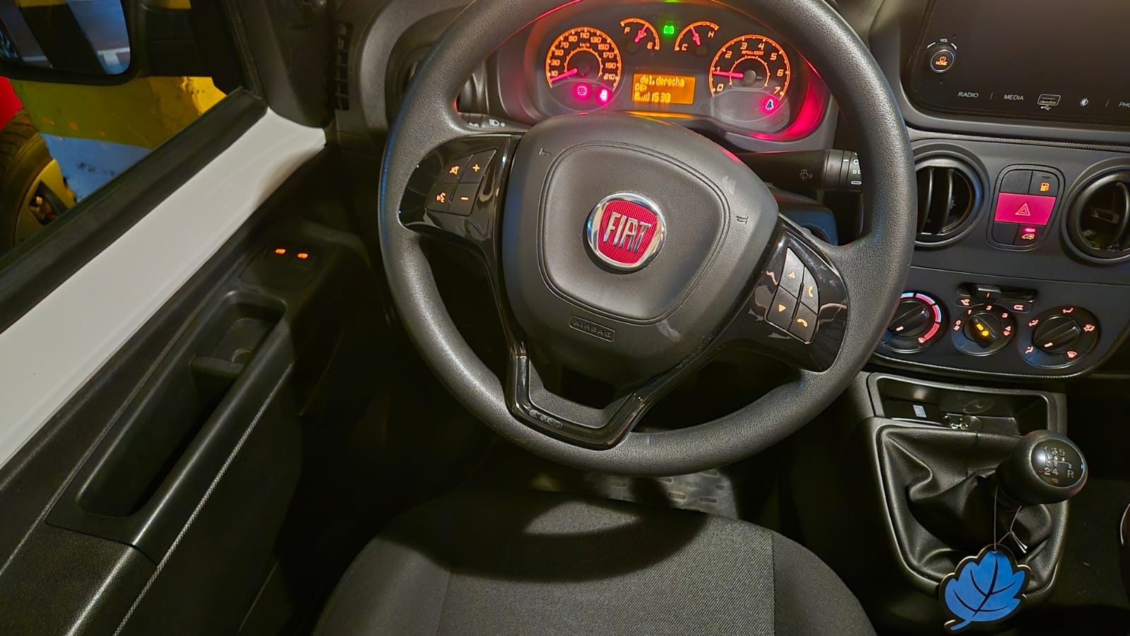 Fiat Fiorino con Audio Bluetooth